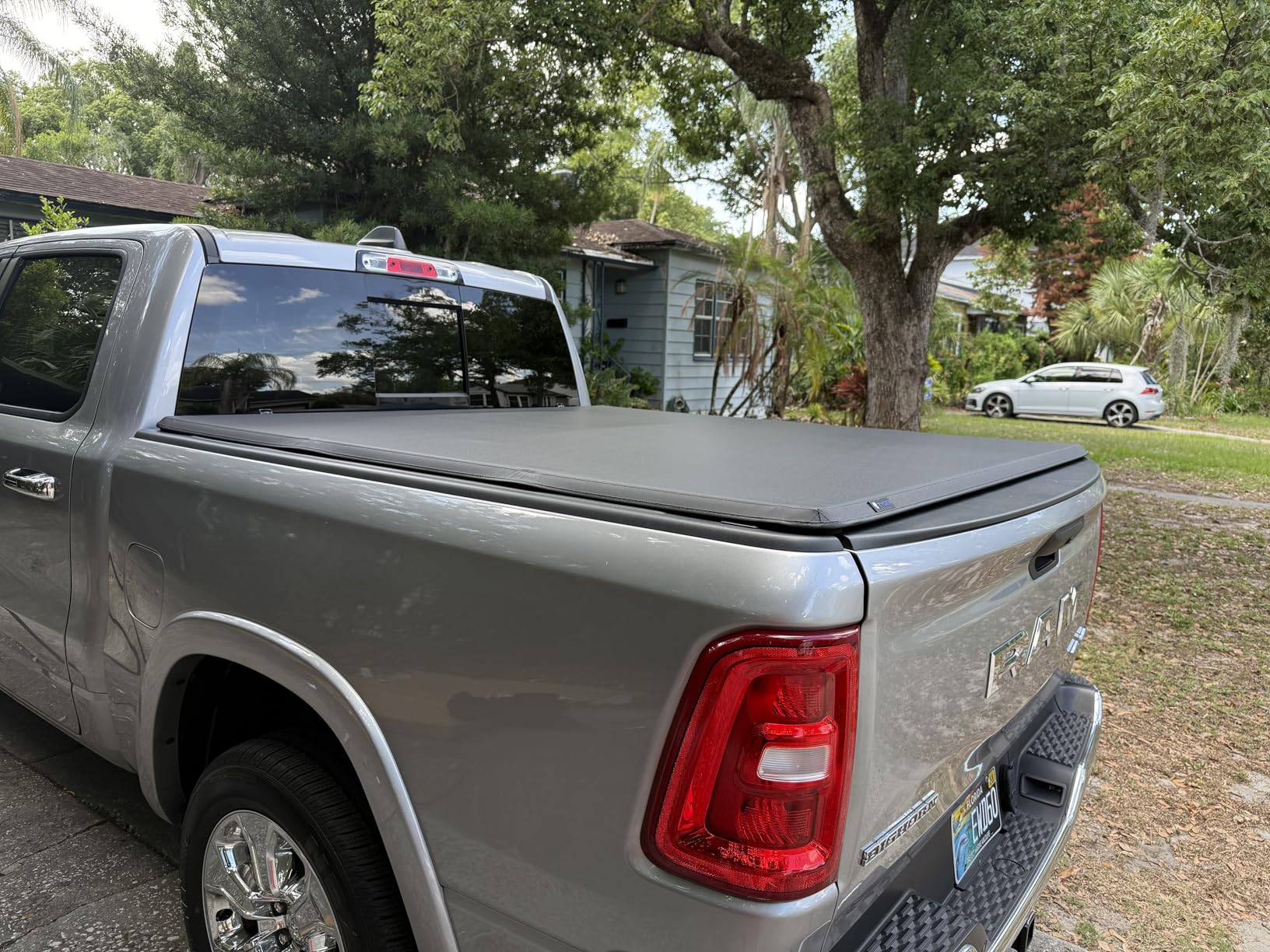 Tyger Auto T3 Soft Tri-fold Truck Bed Tonneau Cover Compatible with 2002-2018 Dodge Ram 1500; 2003-2026 2500 3500; 2019-2024 Classic | 6'4