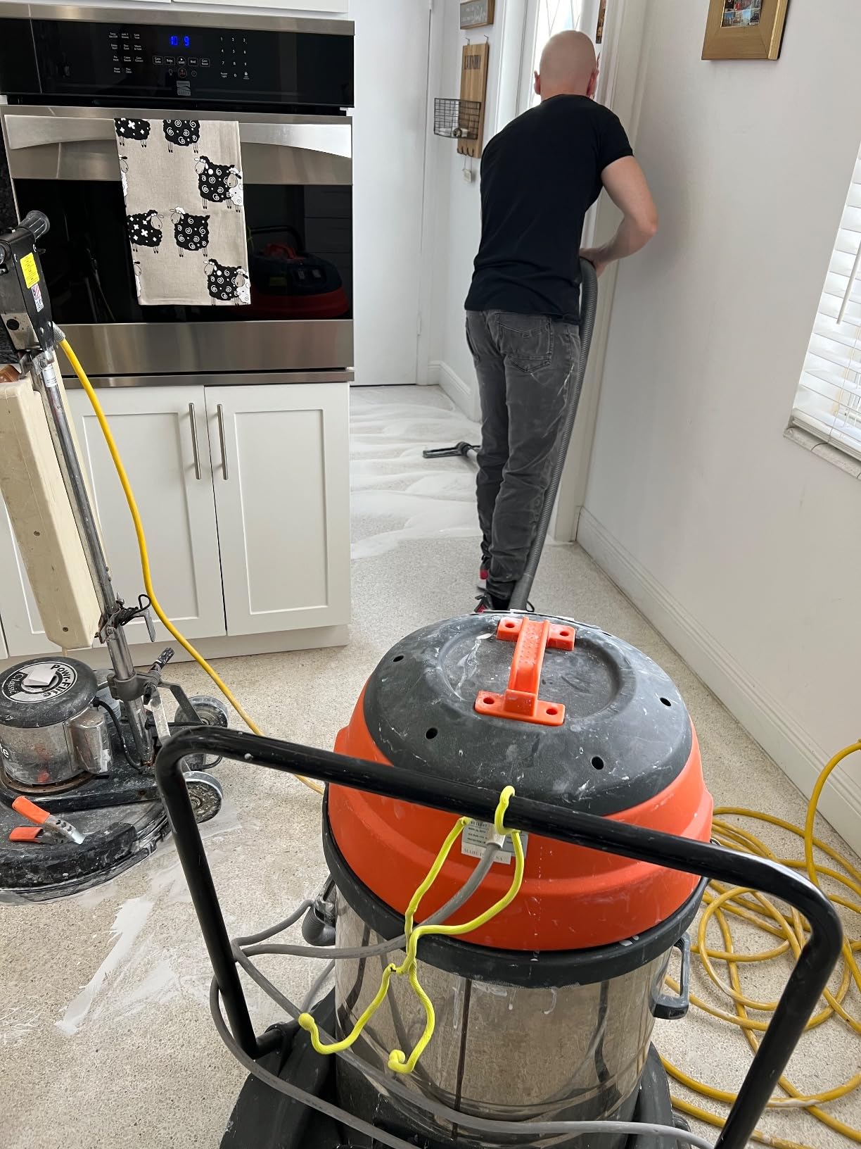 Industrial Wet/Dry Vacuum Cleaner | 2 Motors | 2000 Watt | 225 CFM | 21-Gallon Capacity customer photo 2