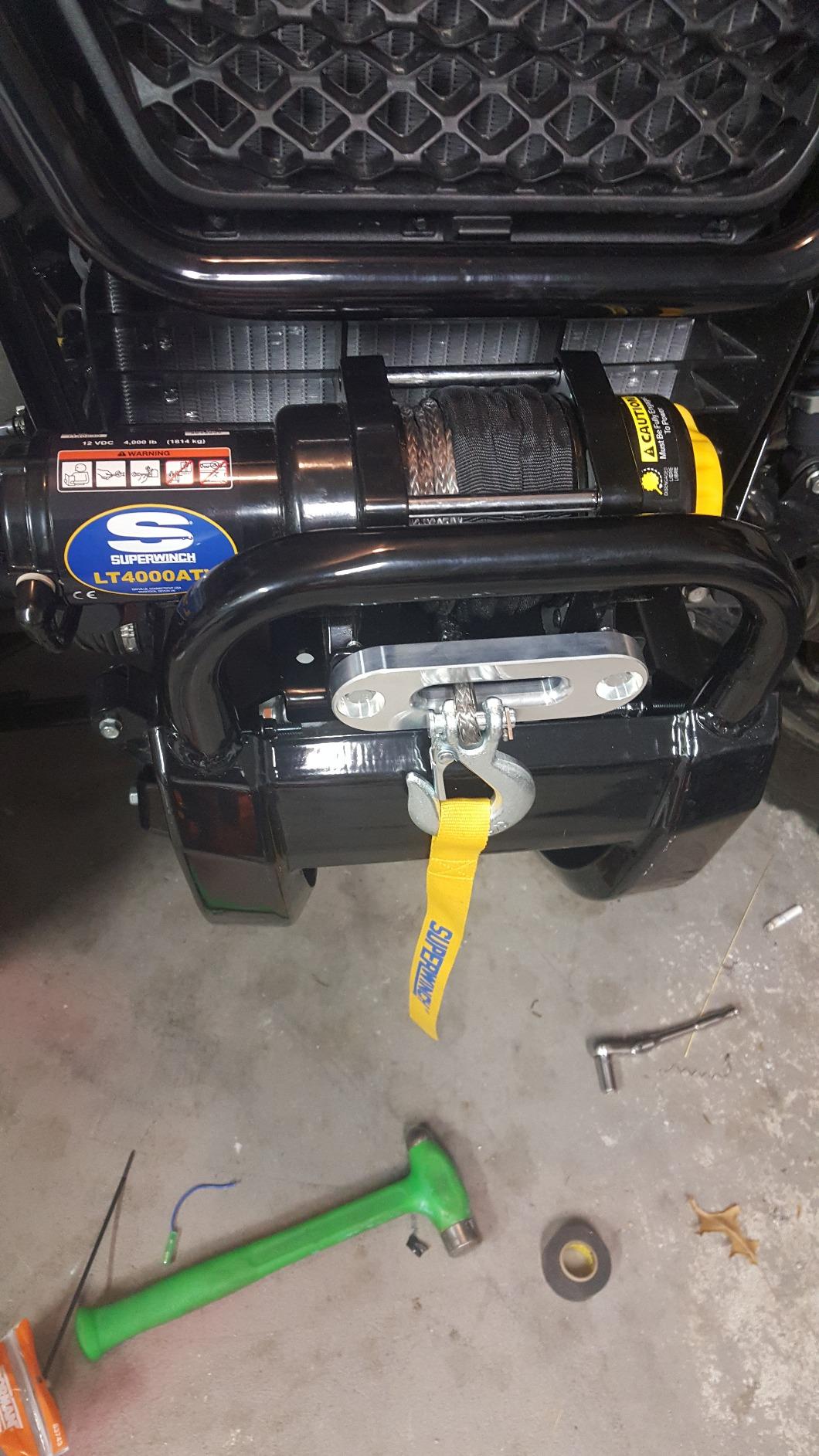 Superwinch 1140230 LT4000SR Winch 4000lb(1814kg) | Single Line Pull with Roller Fairlead 3/16