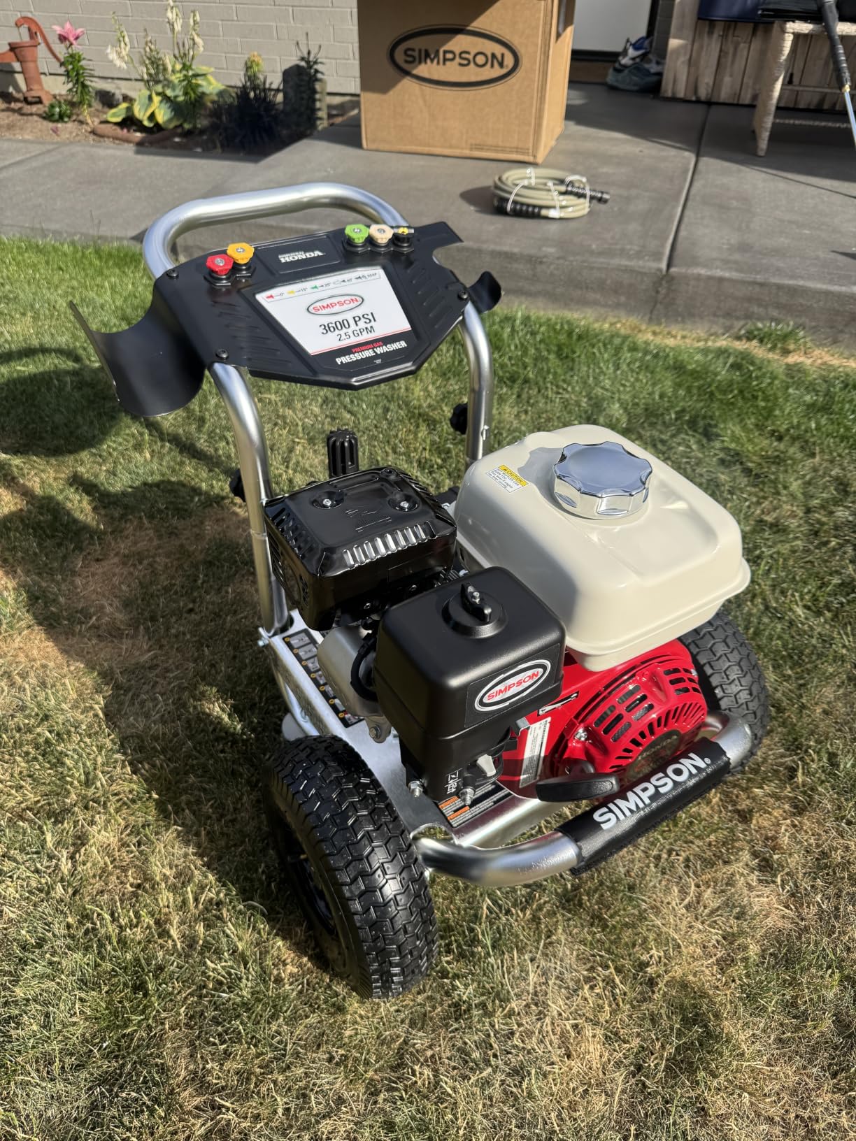 Simpson Aluminum Series 3600 PSI Gas Pressure Washer, 2.5 GPM, Honda GX200, AAA Triplex Pump, 35' Hose, 5 Nozzles, ALH3425 customer photo 1