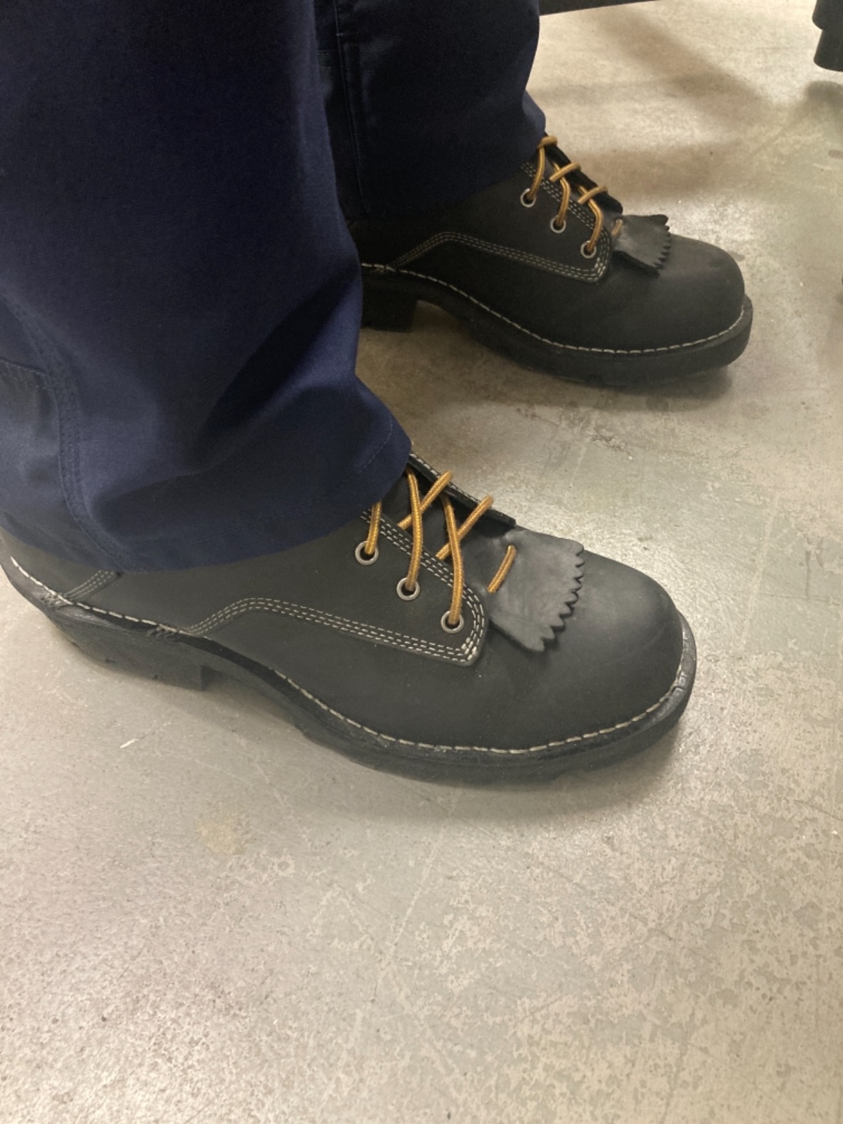 Danner Logger Boots for Men - Waterproof, Oiled Nubuck Leather on a Lightweight Platform with Vibram 360 Traction Outsole with 90-Degree Heel customer photo 1