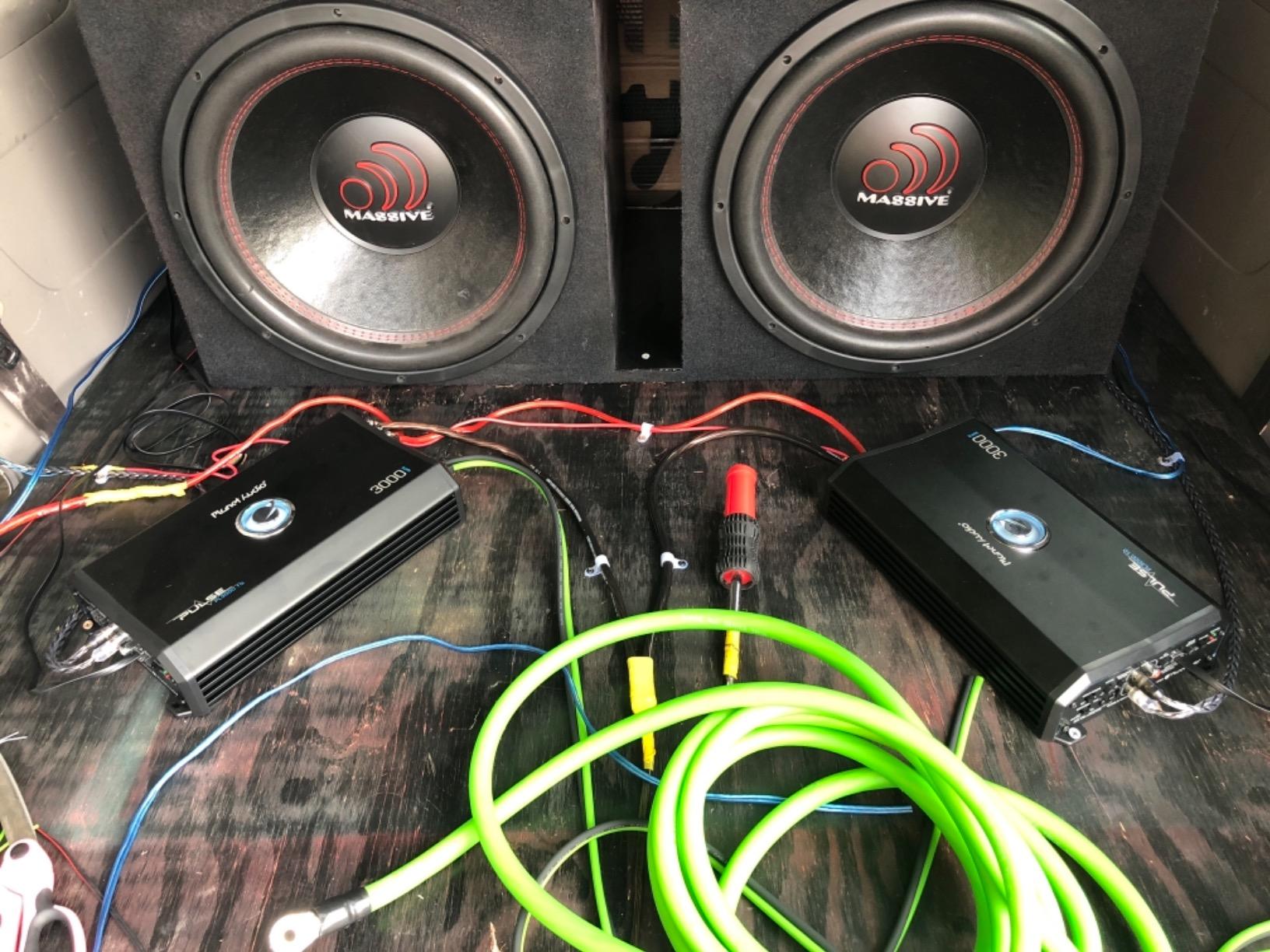 Planet Audio PL3000.1D Pulse Series Car Audio Amplifier - 3000 High Output, Monoblock, Class D, 1 Ohm Stable, Low Level Inputs, Low Pass Crossover, Mosfet Power Supply, Hook Up To Stereo and Subwoofer customer photo 2