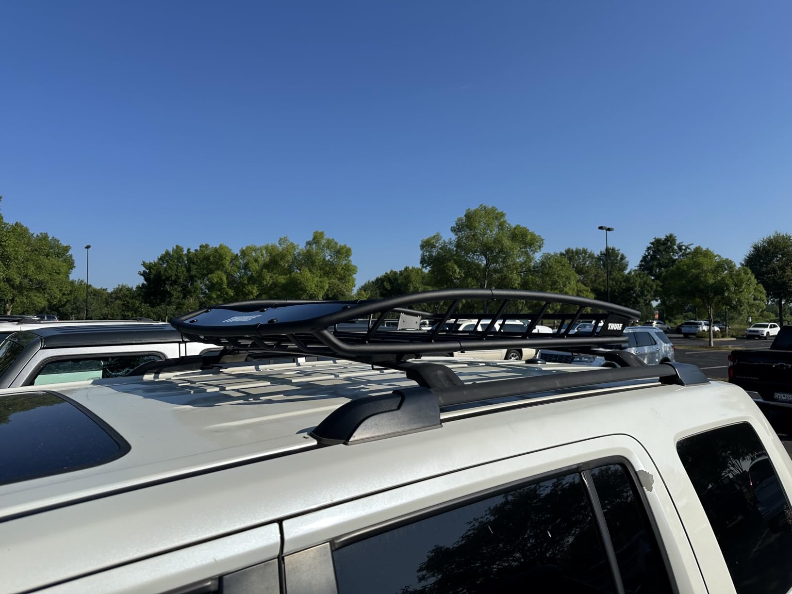 Thule 859XT Canyon XT Roof Cargo Basket, Black customer photo 1