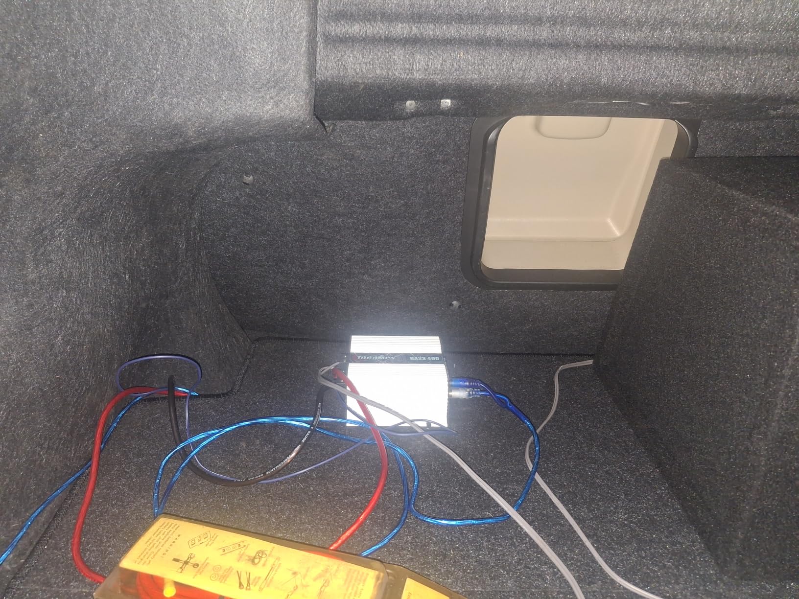 Taramps Bass 400 2 Ohms Monoblock Amplifier 400 Watts Rms 1 Channel 14.4VDC Out Power Full Range, Great for Sub/Bass - Rca/High Level Input, Car Audio customer photo 2