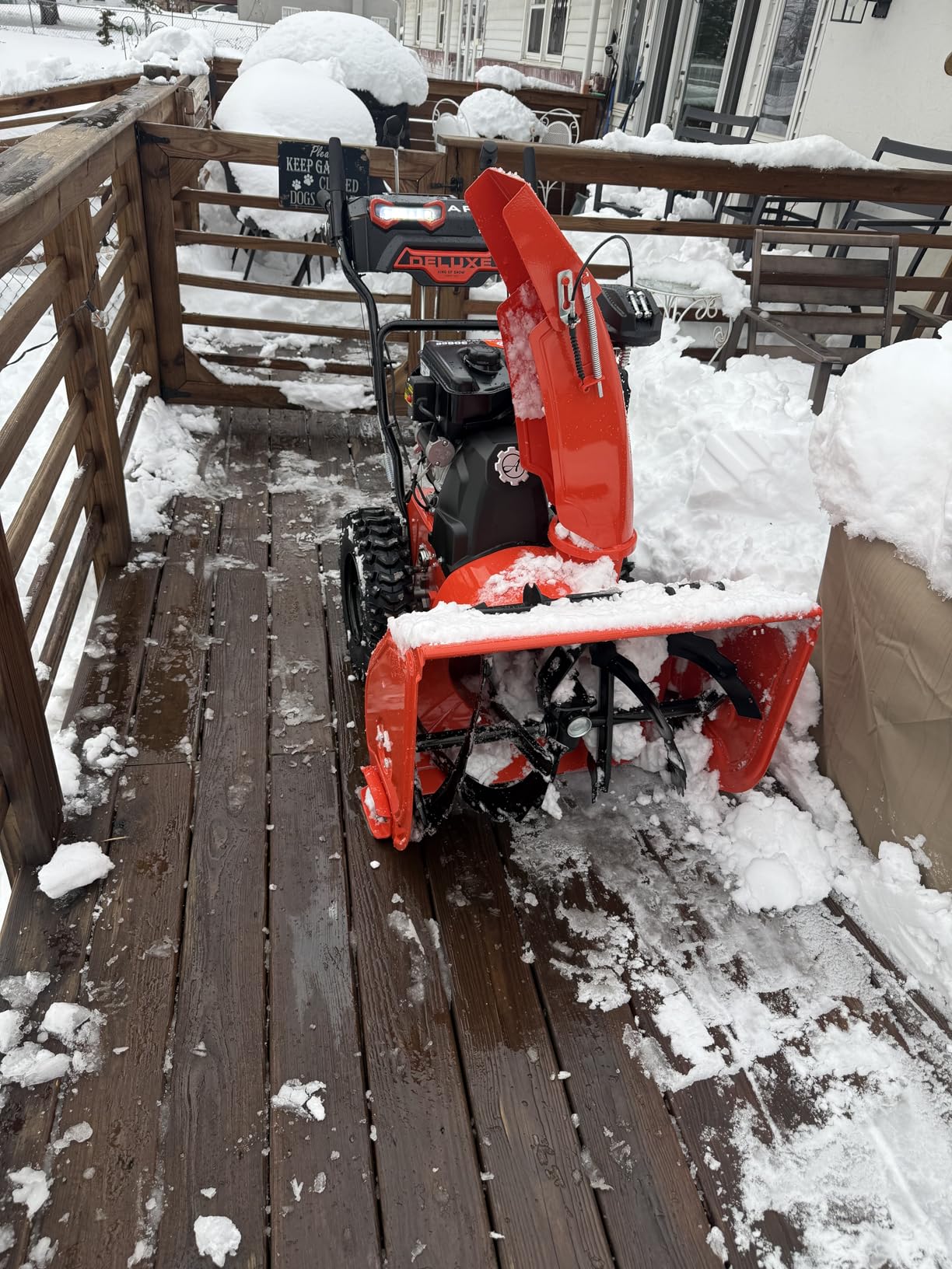 Ariens ST28DLE Deluxe SHO 28 in. Two-Stage Electric Start Gas Snow Blower customer photo 5
