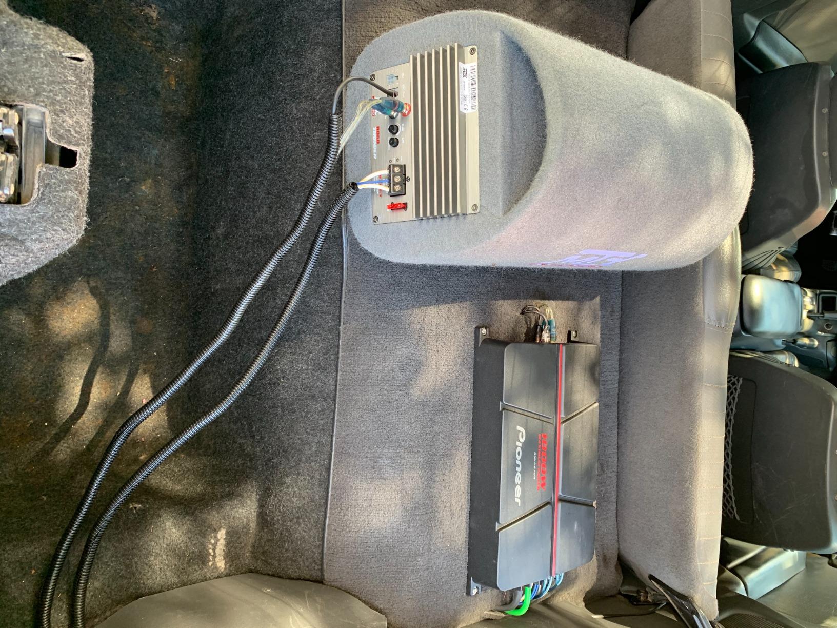 Pioneer GM-A6704 4-Channel Car Amplifier - 1000W Max, Class AB, Bridgeable Design, High-/Low-Pass Filters customer photo 2