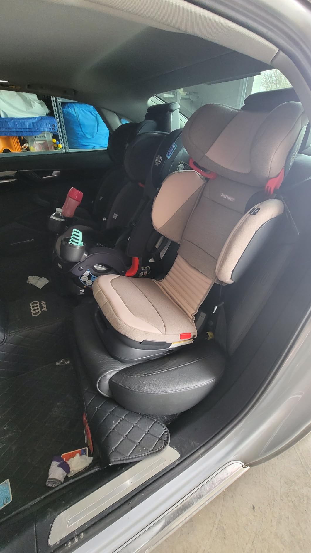 Peg Perego Viaggio Flex 120 Booster, 4D Total Adjust for Safety & Comfort, No Armrests, Compact Fold for Travel, 40-120 lbs, Made in Italy, Licorice (Black) customer photo 1