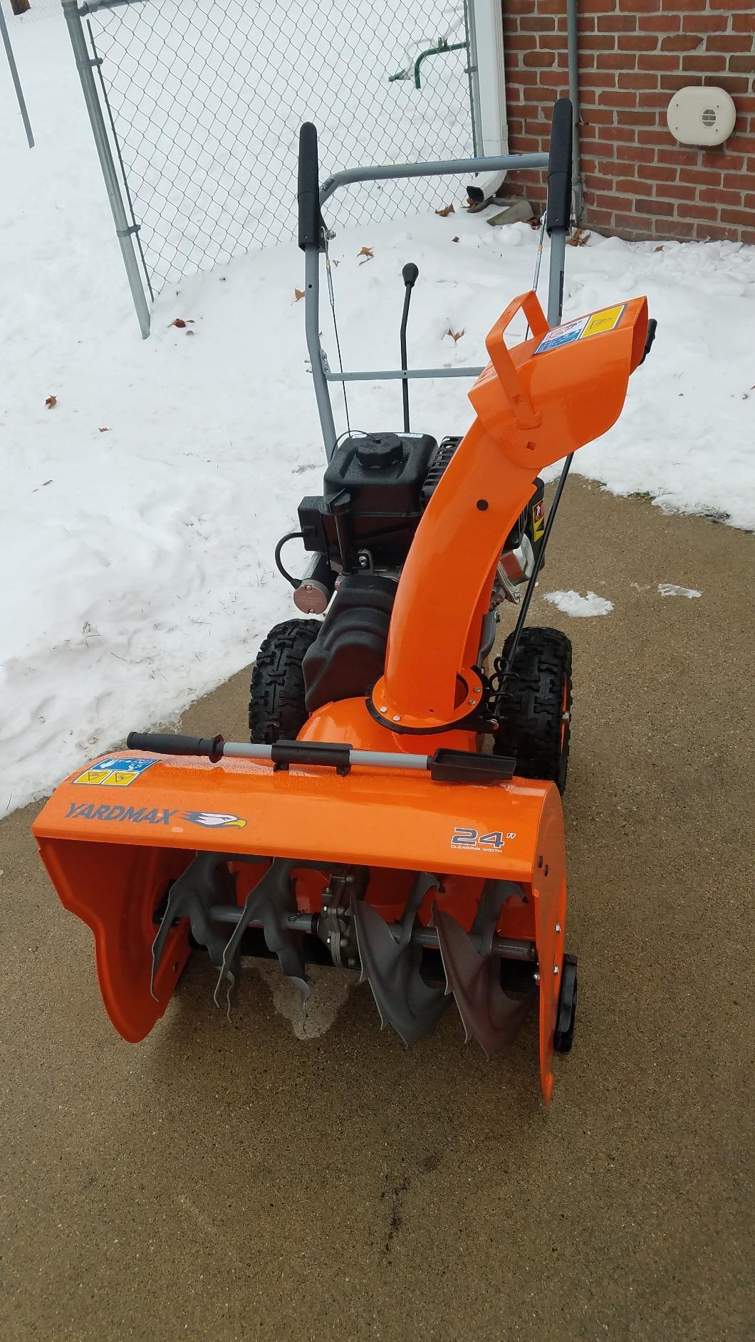 YARDMAX YB6270 24 in. 212cc Two-Stage Self-propelled Gas Snow Blower with Push-Button Electric Start customer photo 2