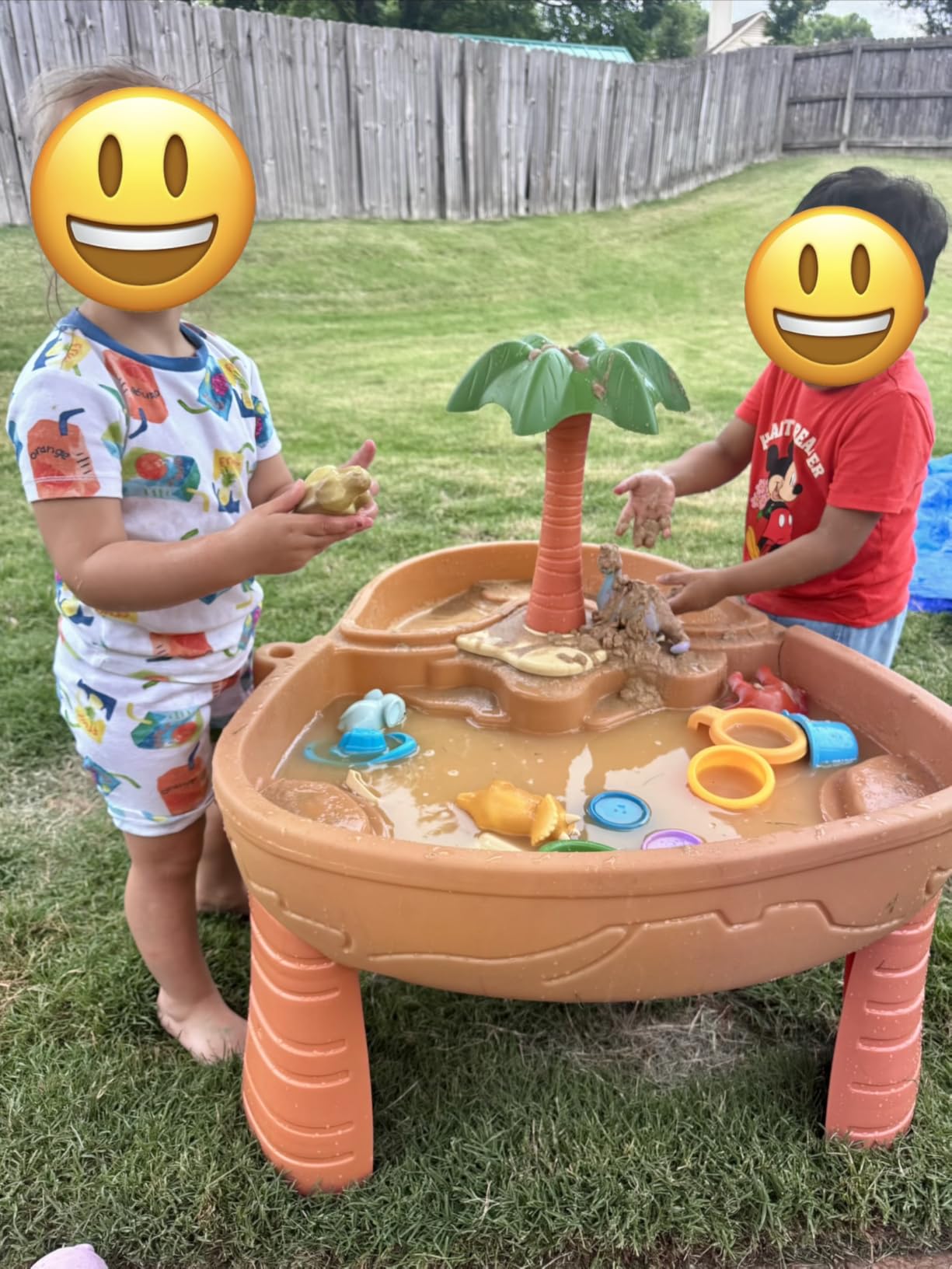 Step2 Dino Dig Sand and Water Table, Kids Activity Sensory Playset, Summer Outdoor Toys, 7 Piece Water Toy Accessories, For Toddlers 2-5 Years Old customer photo 2