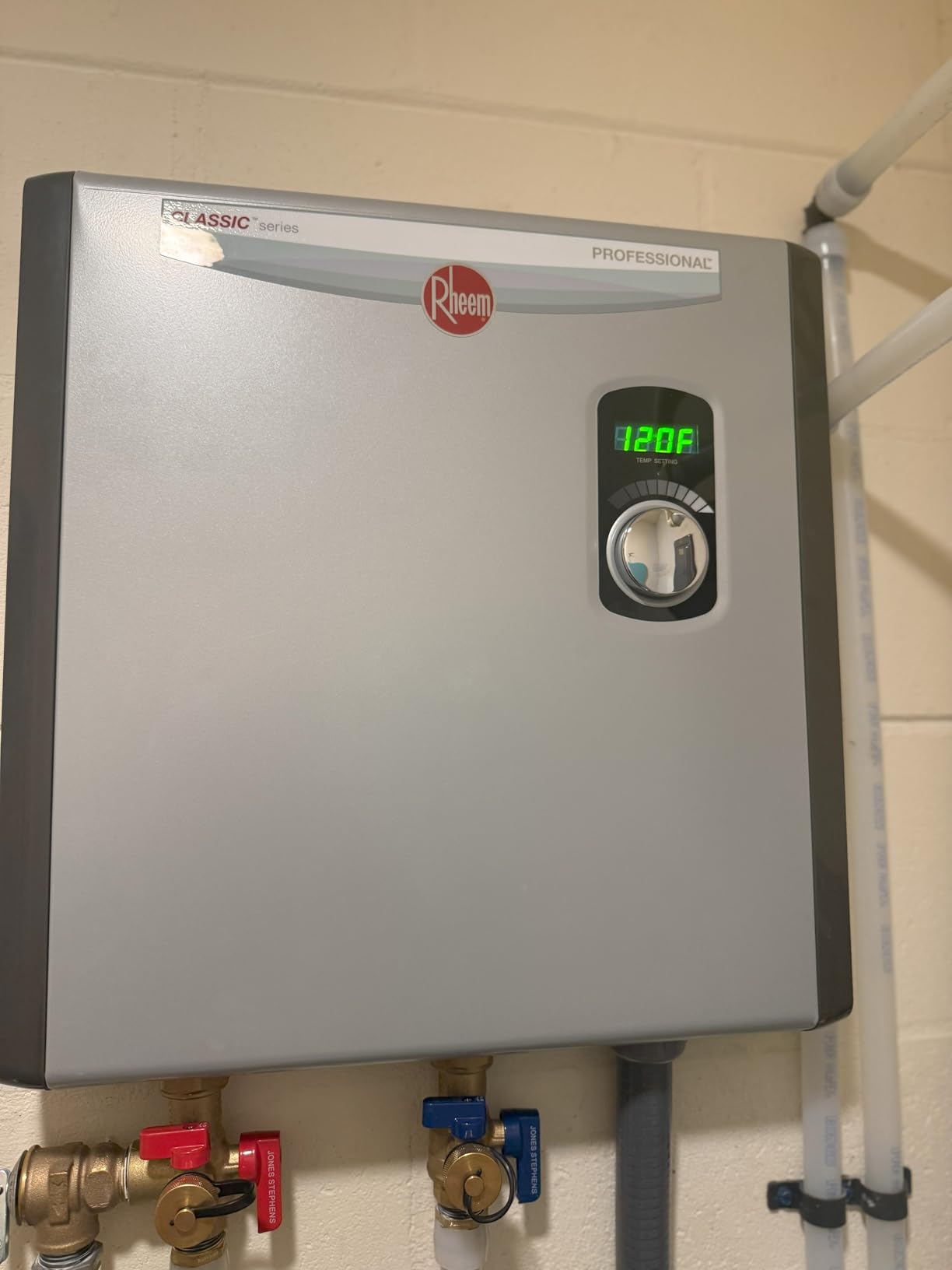 Rheem 18kW 240V Tankless Electric Water Heater customer photo 2