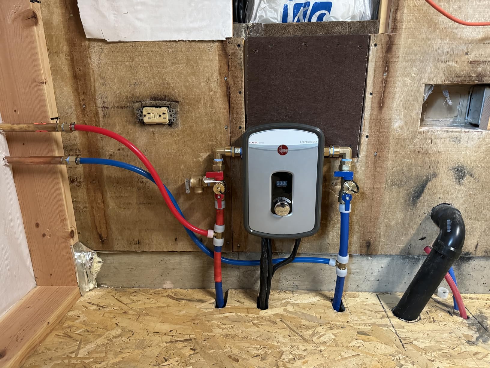 Rheem RTEX-13 240V Heating Chamber Residential Tankless Electric Water Heater, Gray customer photo 2
