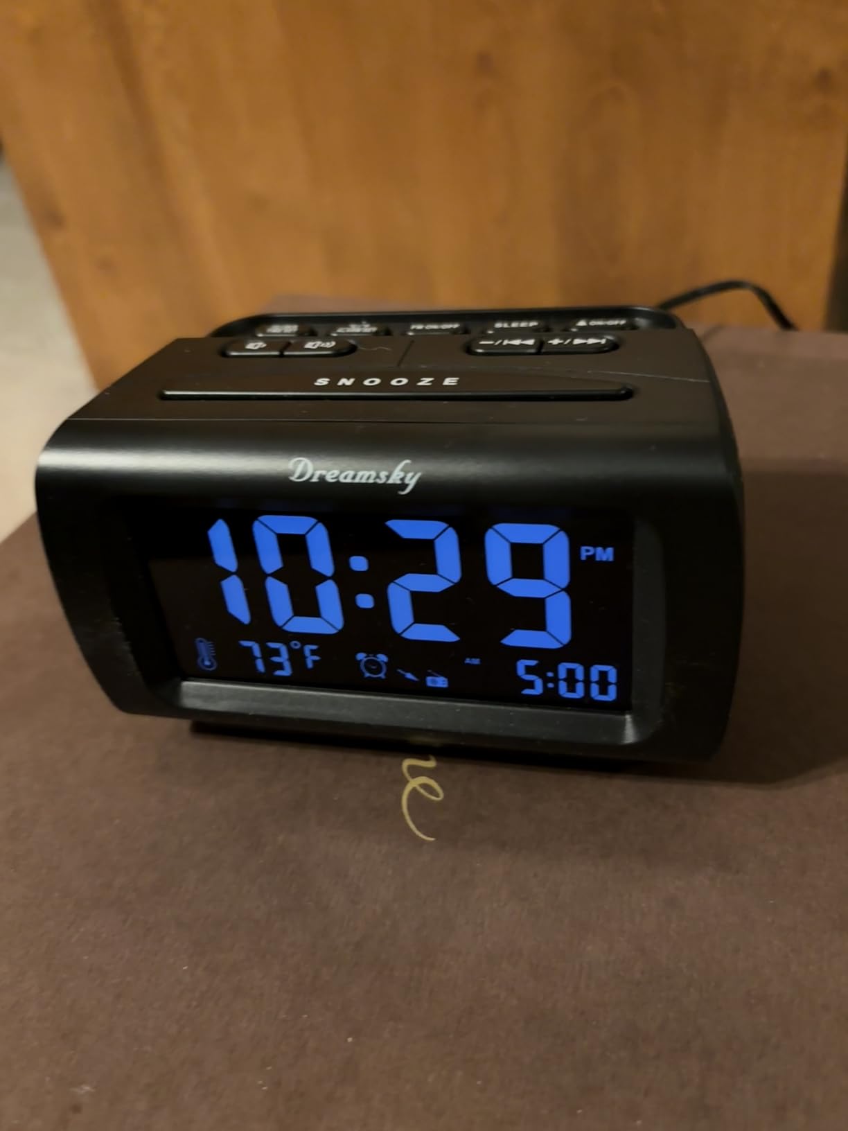 DreamSky Alarm Clock Radio for Bedrooms with Battery Backup | Large Numbers with Dimmer Wheel, USB Port, Bedside Digital FM Radio with Sleep Timer, Temperature, Adjustable Volume, Snooze customer photo 1