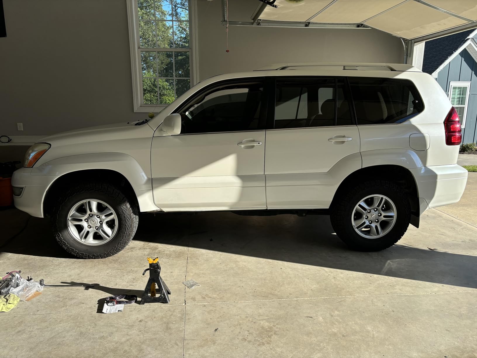 Dynofit 2 Inch Leveling Lift Kit for Toyota Tacoma (2005-2023), 4Runner (2003-2024) and FJ Cruiser (2007-2015), Raise Front Suspension 2in, Set of 2Pcs Forged Aluminum Strut Spacers Level Kit customer photo 1