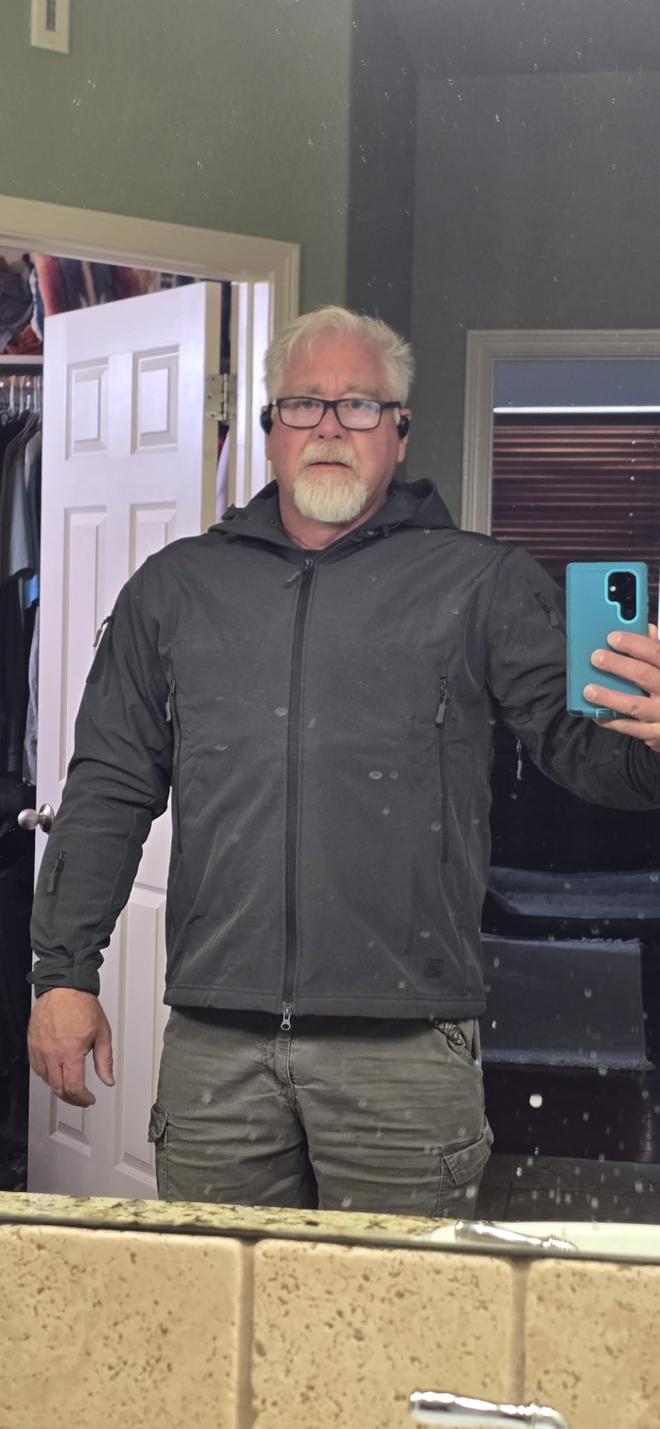 TACVASEN Men's Tactical Fleece SoftShell Jacket Waterproof Winter Coat | Breathable,windproof | Multi-pockets,adjustable hood | Ideal for rain,hiking,snow,ski customer photo 2