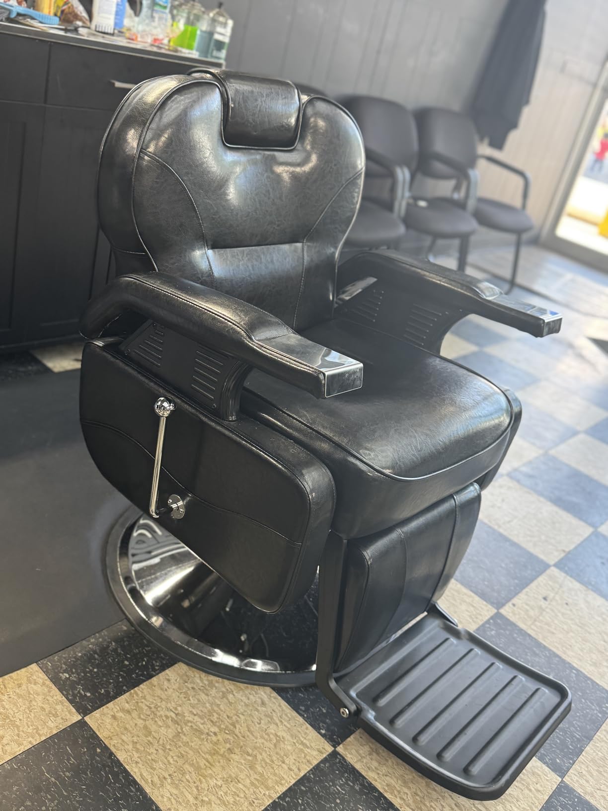 Artist hand Professional Barber Chair, All Purpose Reclining Salon Chair | Heavy Duty Hydraulic Pump, Multi-functional, 360 Degree Swivel, Adjustable Height, Spa Beauty Equipment for Barbershop, Home customer photo 1