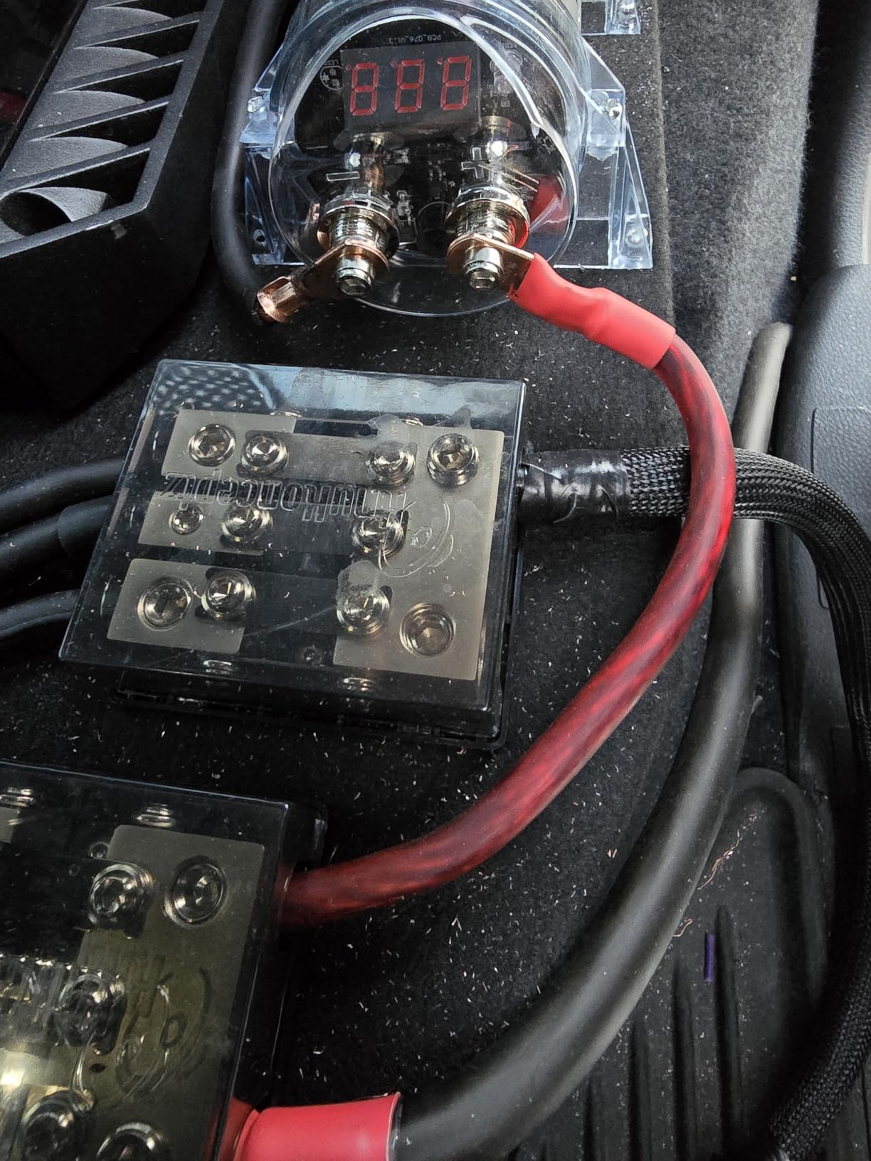 SoundBox SCAP2D, 2.5 Farad Digital Capacitor for Car Audio - 2500 Watts customer photo 1