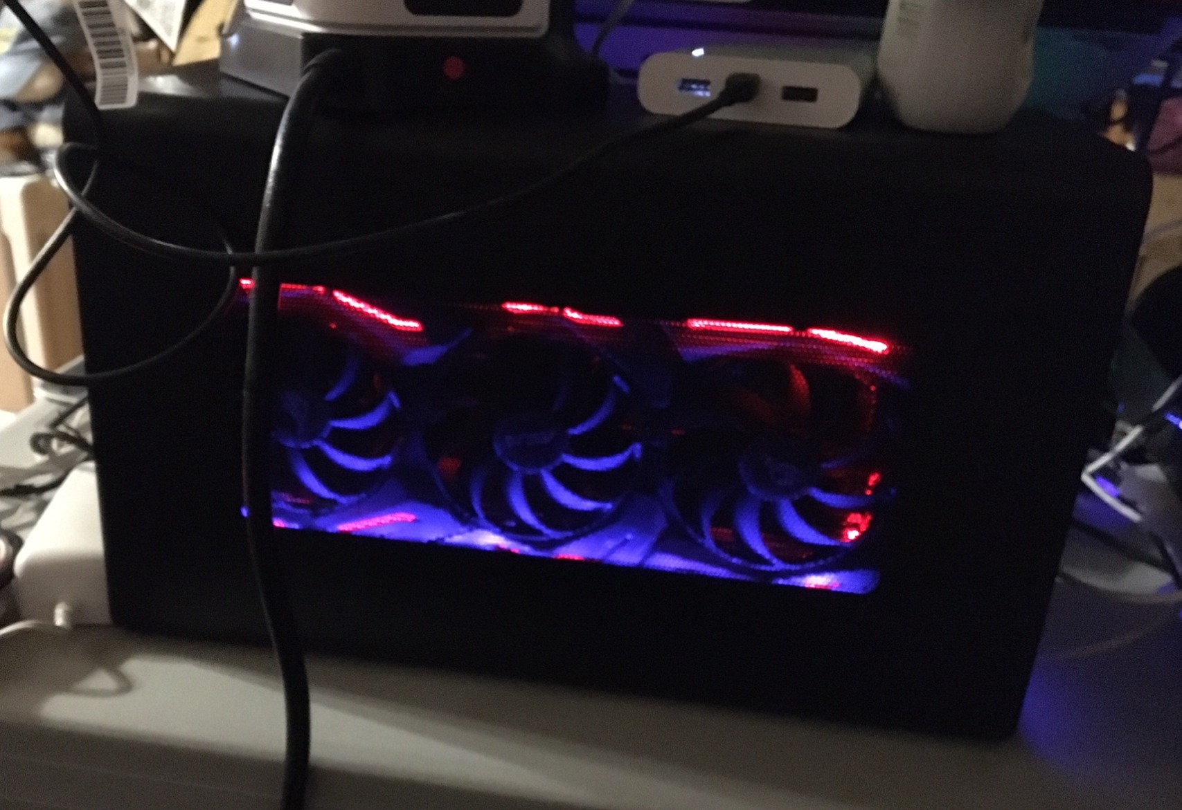 Razer Core X Aluminum External GPU Enclosure (eGPU): Compatible with Windows & MacOS Thunderbolt 3 Laptops, NVIDIA/AMD PCIe Support, 650W PSU, Classic Black customer photo 1