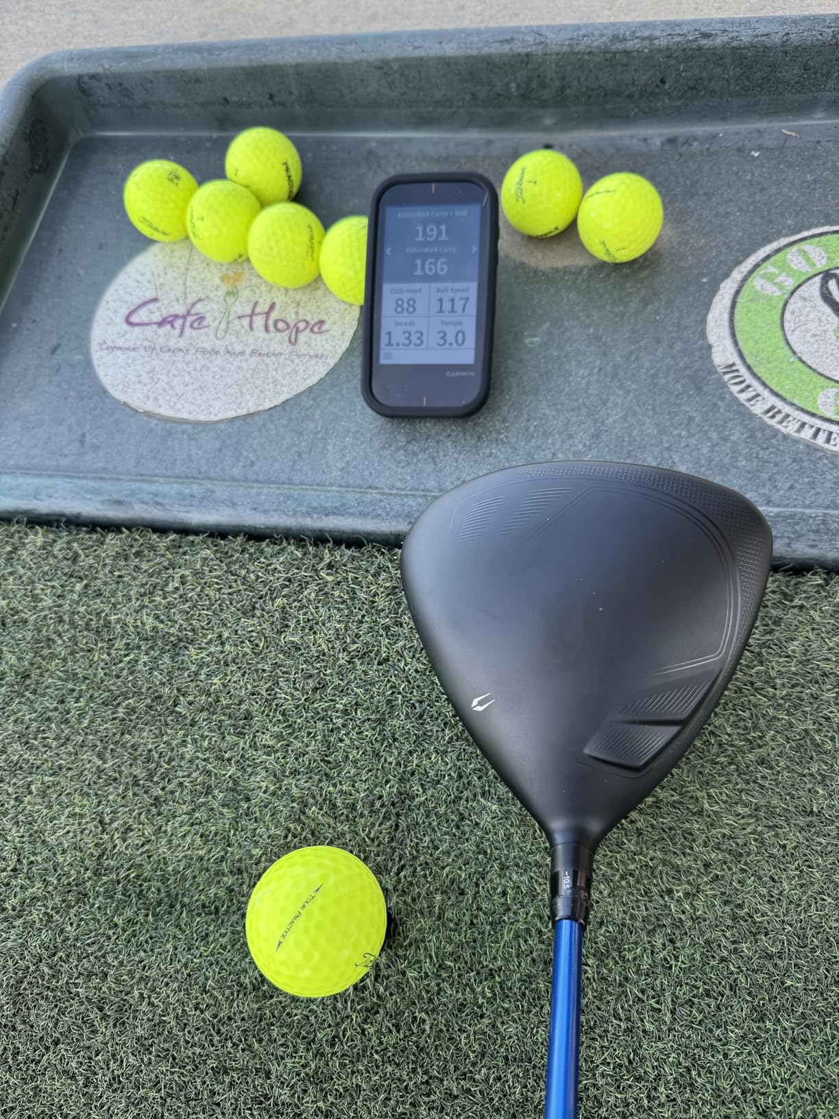 Garmin Approach G80, All-in-One Premium GPS Golf Handheld with Integrated Launch Monitor, 3.5 Touchscreen customer photo 1