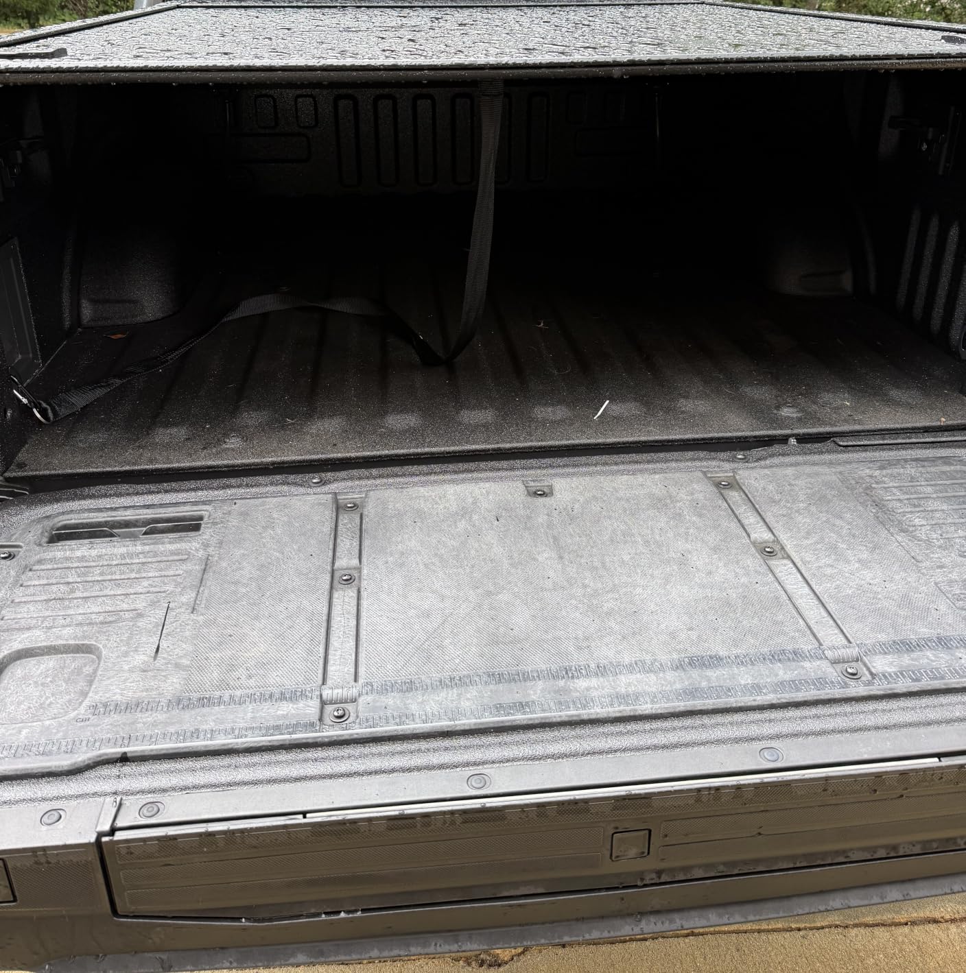 Syneticusa MB Retractable Tonneau Cover fit 2004-2026 F-150, 5.5ft Truck Bed | Hard Cover, 6063-T5 Aluminum, Double Lock, Waterproof, Low Profile, 600lb Capacity, 3-Year Warranty customer photo 1