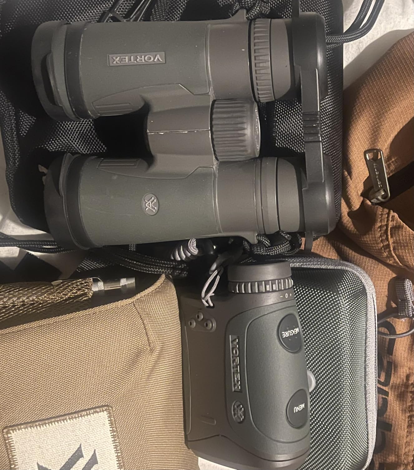 Vortex Optics Razor HD 4000 Laser Rangefinder with On-Board Geoballistics Solver, Red Backlit LCD Display, 4000 Yd Max Range customer photo 1