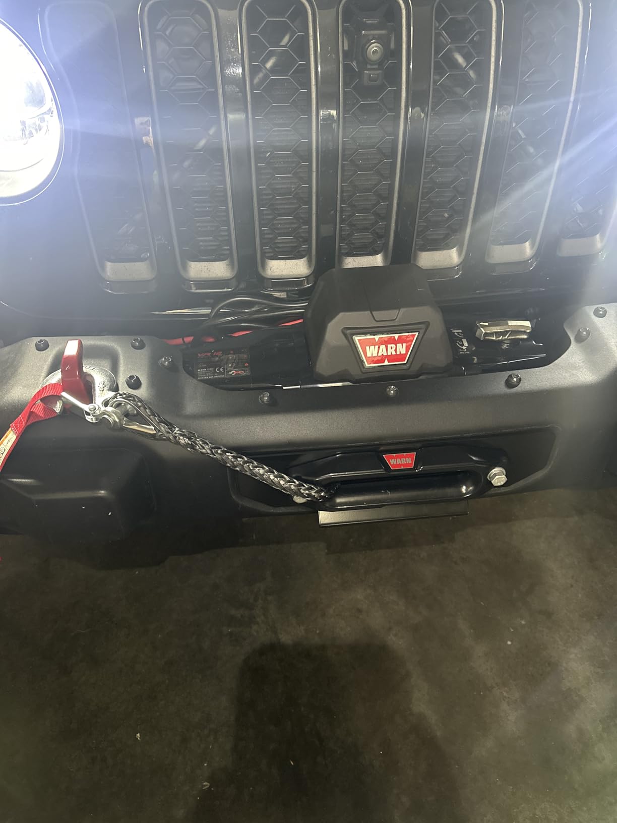 WARN VR EVO 12-S Electric 12V Winch with 12,000 lb Pull Capacity - Synthetic Rope, IP68 Waterproof, High-Performance Off-Road Recovery Winch for Trucks, Jeeps, and SUVs customer photo 1
