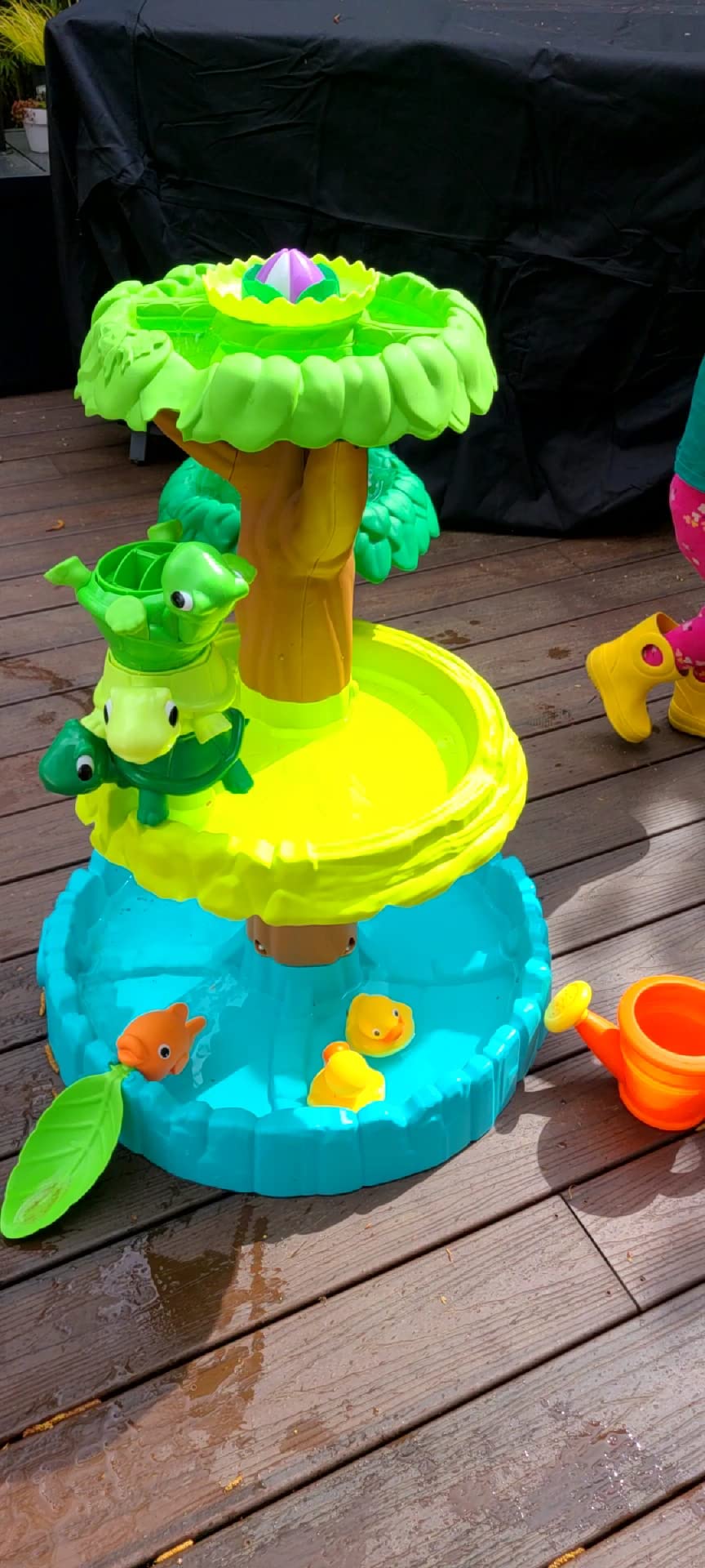 Little Tikes Magic Flower Water Table with Blooming Flower and 10+ Accessories, Multicolor customer photo 1