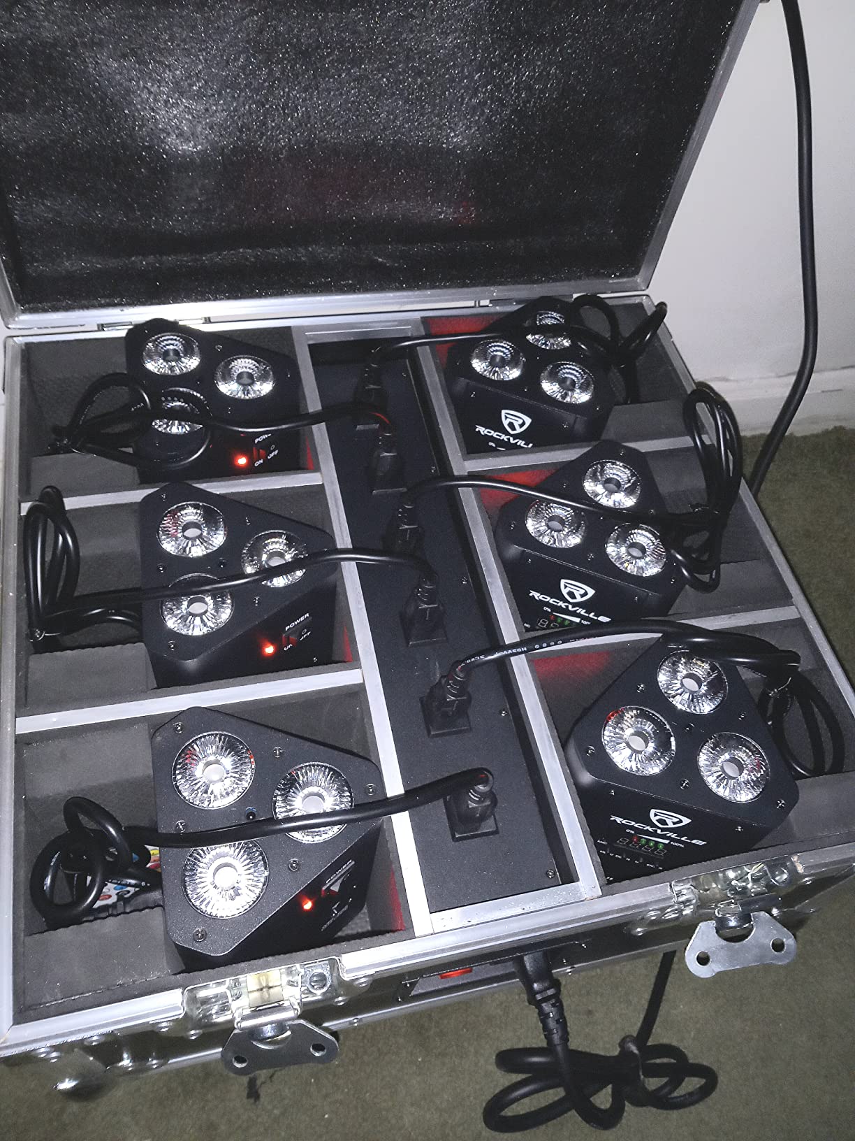 Rockville ROCKWEDGE Package Black 6 Battery Wireless Par Lights | Charging Case Included, 2.4GHz Wireless DMX, RGBWA and UV 6-in-1 LEDs, Remotes, Clamps, 8-Hour All-Color Runtime customer photo 1