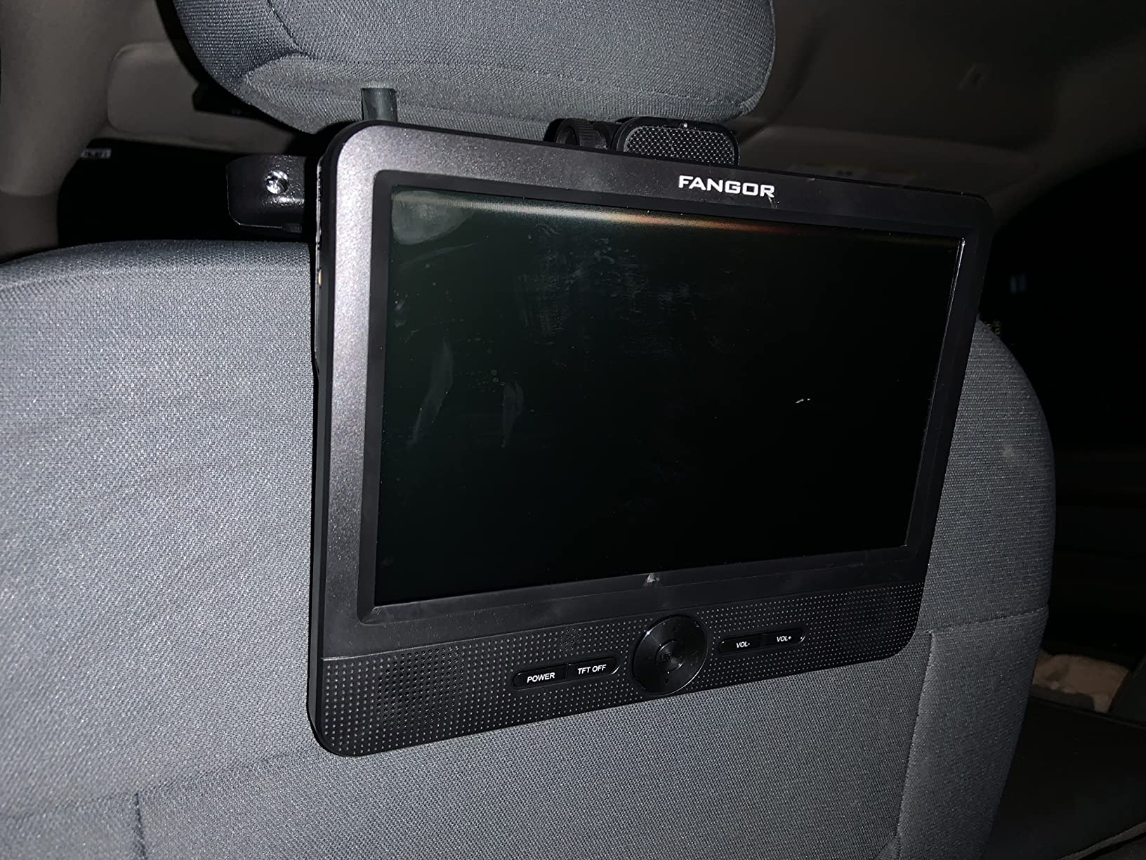 FANGOR 7.5 Inch Dual Car DVD Player, Portable Headrest Video Player for Car with 5 Hours Rechargeable Battery, Last Memory, AV Out/in, Support USB/SD/Sync TV, All Regions (1 Player+1 LCD Screen) customer photo 2