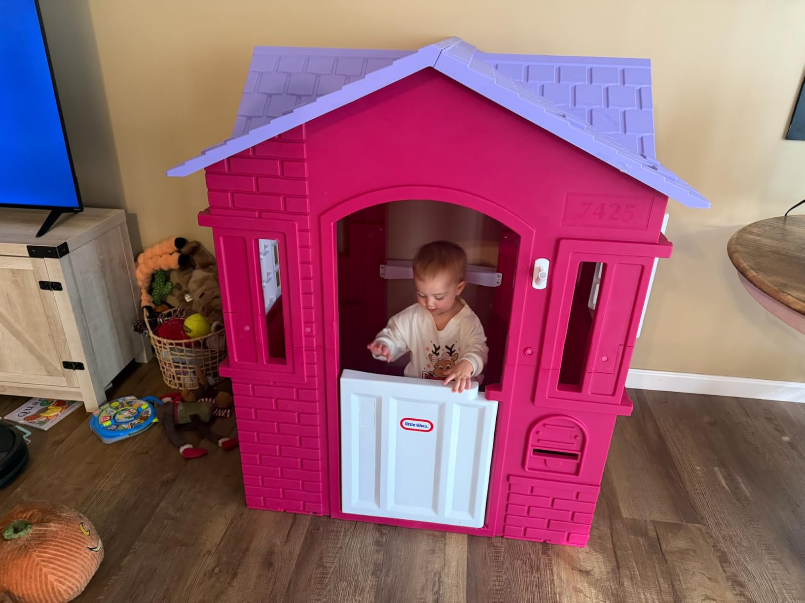 Little Tikes Cape Cottage Playhouse - Blue Large customer photo 2