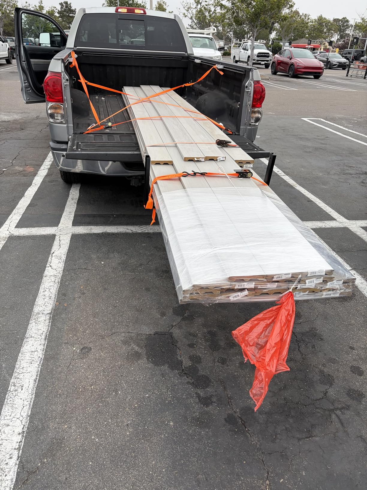 Mockins 750 Lbs Cap Truck Bed Extender Hitch Mount | 2-in-1 All-Weather Steel Canoe Rack & Kayak Trailer with Stabilizer & Straps | Versatile Truck Bed Hitch Extender for Ladders, Pipes, Lumber & More customer photo 2