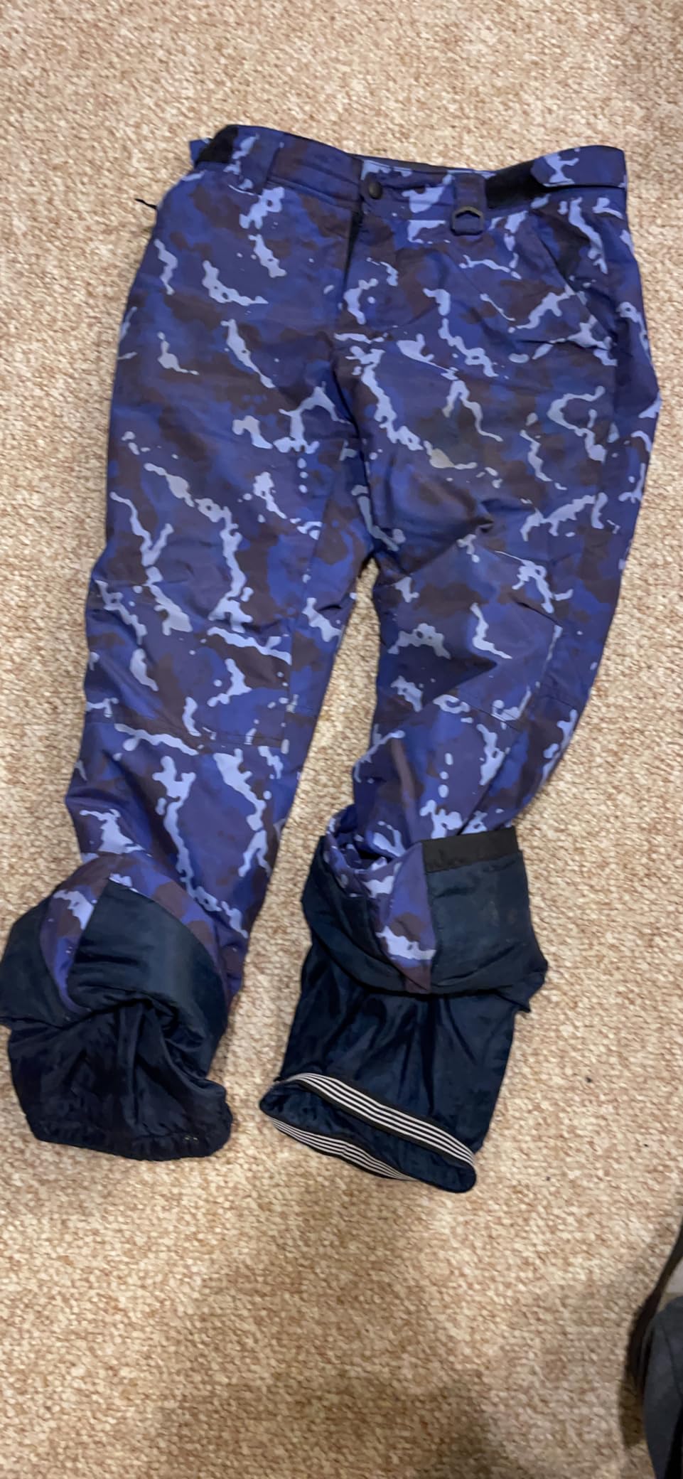 Men's Water-Resistant Insulated Snowboard Ski Snow Pant customer photo 1