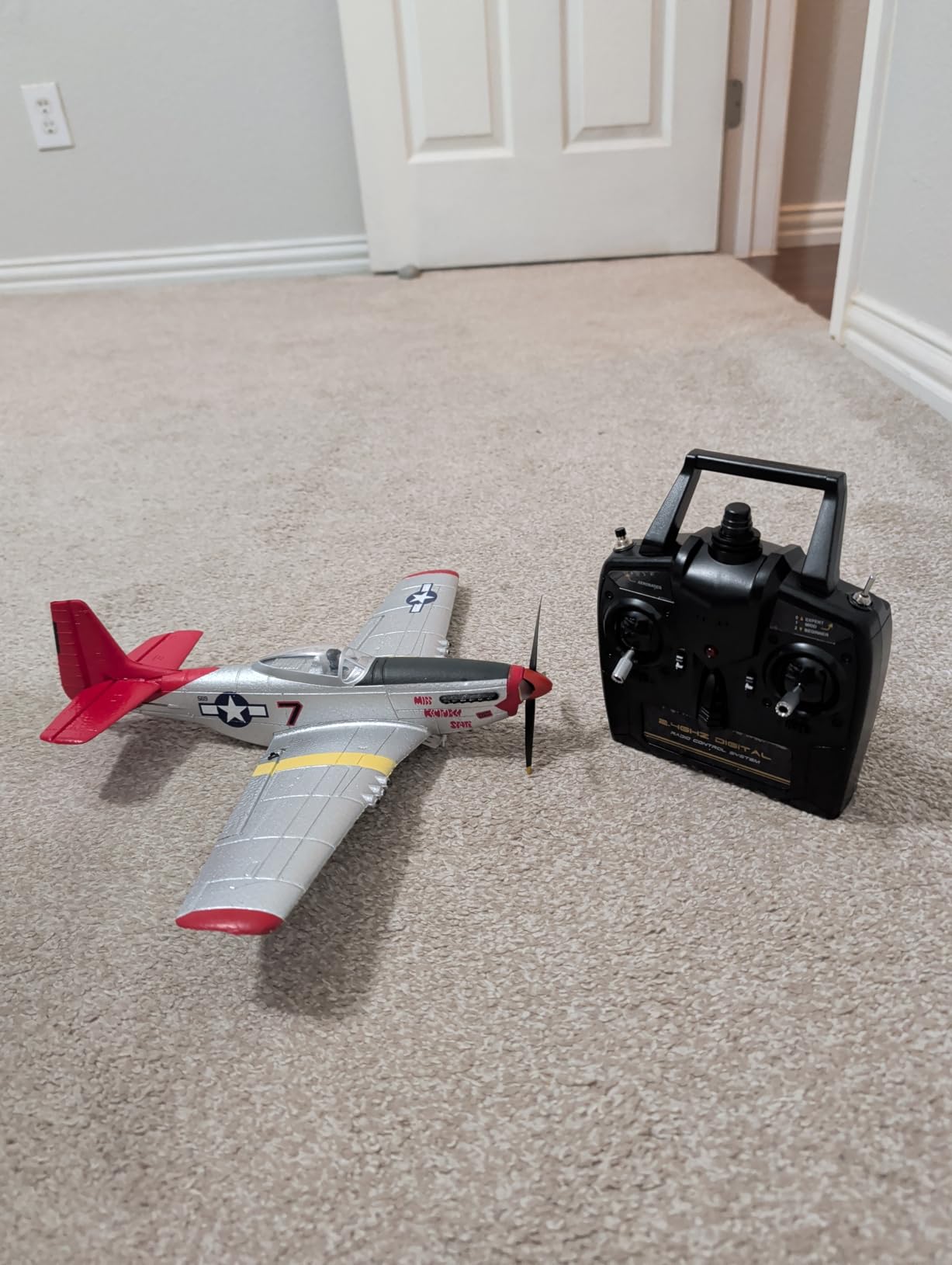 LEAMBE 4 Channel RC Plane, Ready to Fly Aerobatic Aircraft, P51 Mustang RC Airplane for Beginners customer photo 2