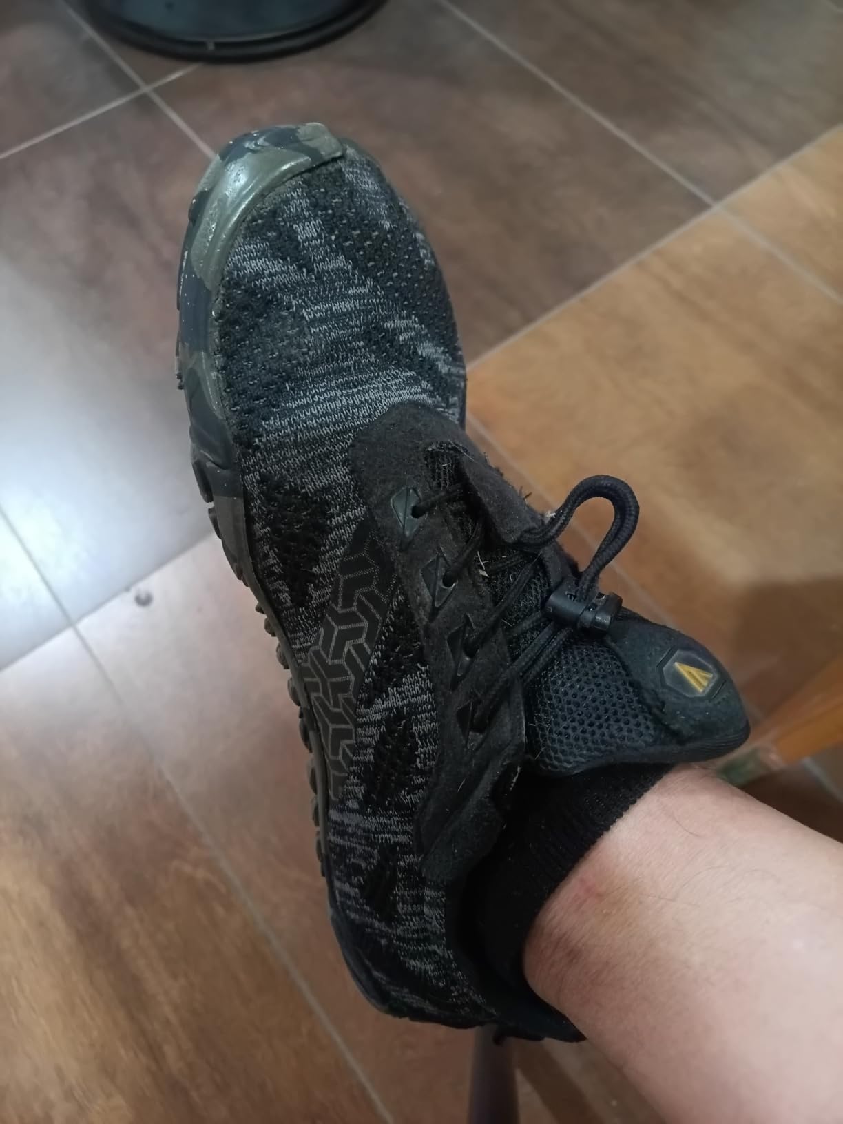 WHITIN Men's Minimalist Trail Running Shoes for Optimal Barefoot Feel W20 | Wide Toe Box, Foot Strength, High-Traction for Daily Walking, Indoor Gym & Outdoor Training customer photo 2