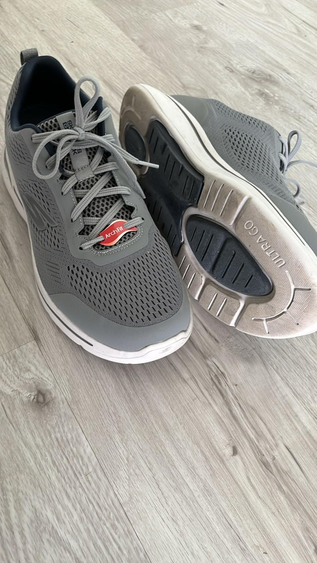 Skechers Men's Gowalk Arch Fit-Athletic Workout Walking Shoe with Air Cooled Foam customer photo 1
