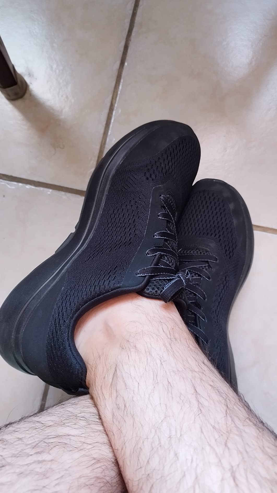 Skechers Men's Gowalk Arch Fit - Athletic Workout Walking Shoe with Air Cooled Foam customer photo 2