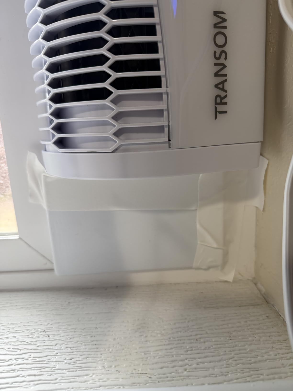 Vornado TRANSOM Window Fan with 4 Speeds, Remote Control, Reversible Exhaust Mode, Weather Resistant Case, Whole Room, Ice White customer photo 2