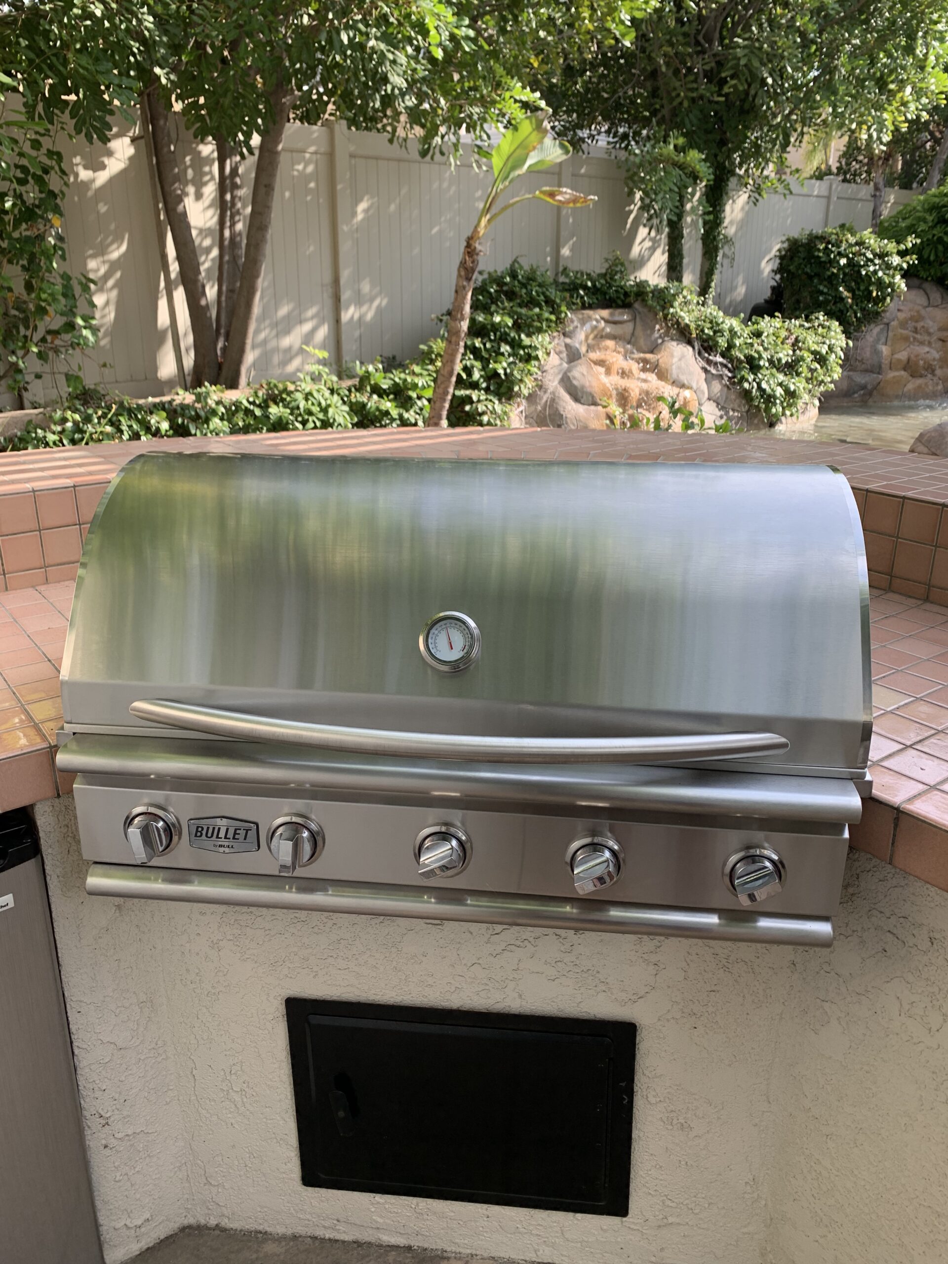 Bullet by Bull Yukon 5 Burner Outdoor Kitchen Grill, Built-In Gas Grill with 75,000 BTUs of Heat, 304 Stainless Steel, Cast Iron Heat Treated Reliabull Bar Burners and Piezo Igniters customer photo 1