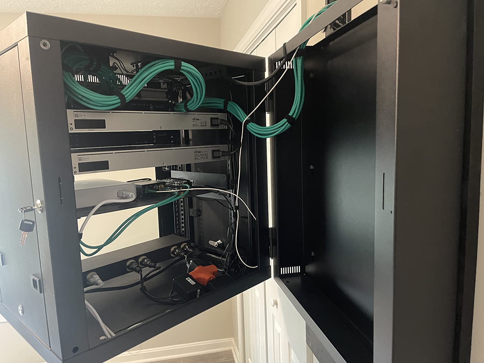 NavePoint 12U Cabinet with Hinged Back - 17.7