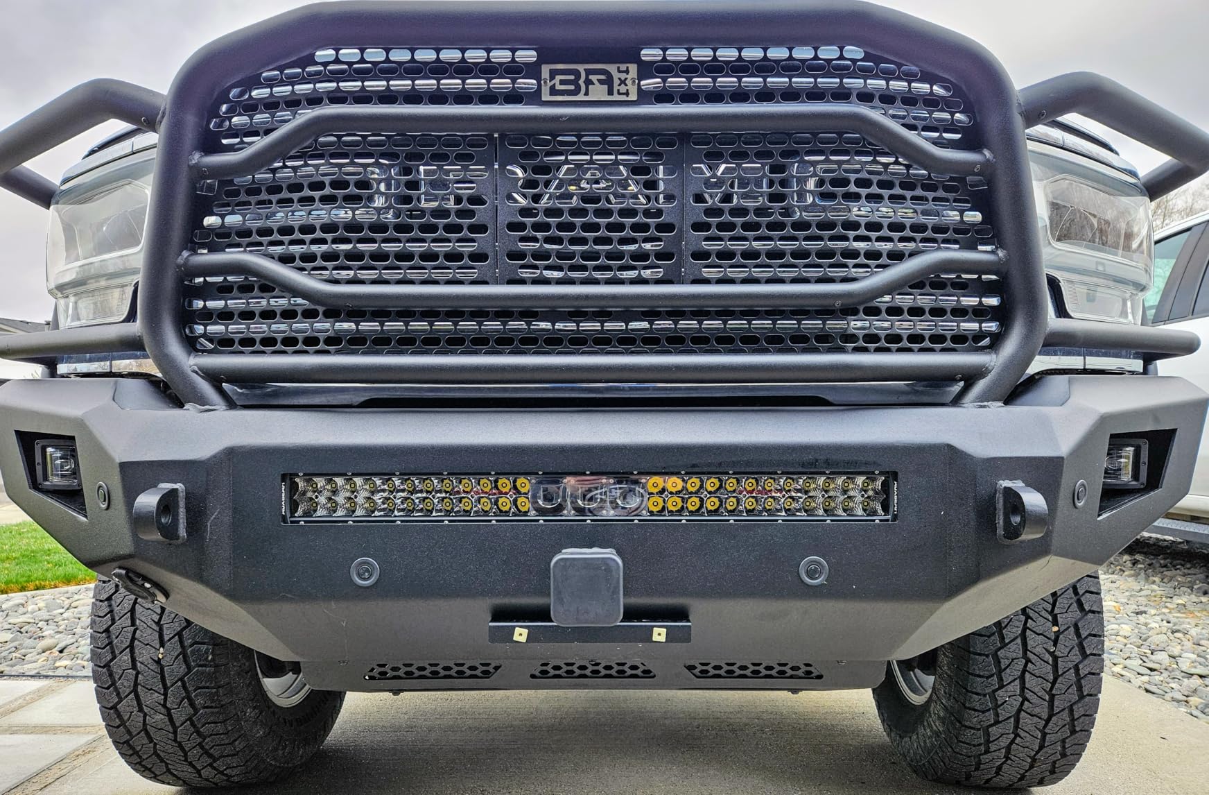 Auxbeam 32 Inch LED Light Bar, 5D-PRO Series Off Road Driving Combo Beam | 33000LM Brightness, P8 Optical Design, Dual-Row Spot Flood Combo Beam, Fast Heat Dissipation, IP68 Rated, Harness Included customer photo 2