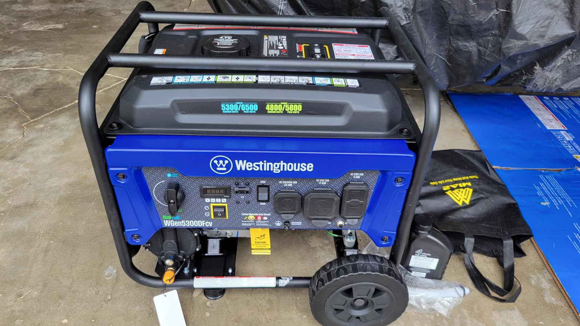 Westinghouse 6500 Watt Dual Fuel Home Backup Portable Generator, Transfer Switch Ready 30A Outlet, RV Ready 30A Outlet, CO Sensor customer photo 1