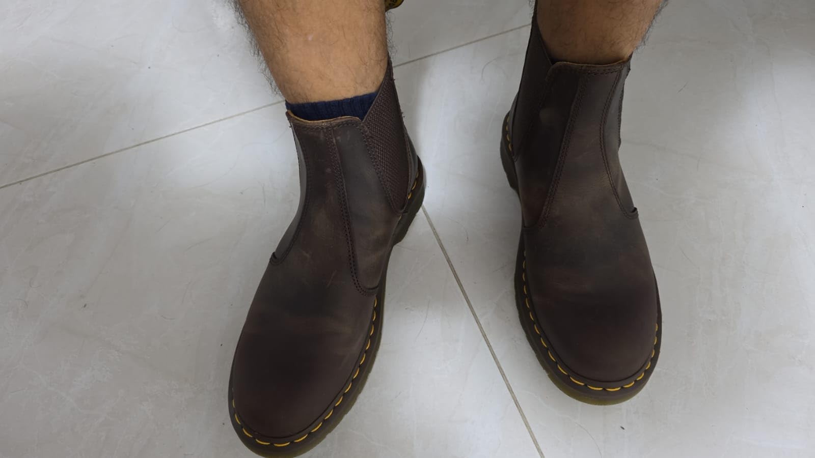 Dr. Martens Unisex 2976 Crazy Horse Leather Chelsea Boot customer photo 1