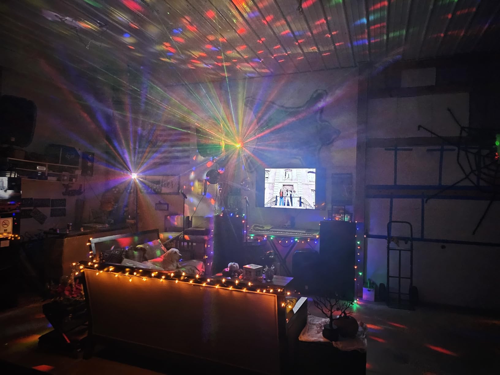 MOSFiATA Fog Machine with Disco Light 600W Smoke Machine RGB LED lights, 2500 CFM Spray customer photo 2