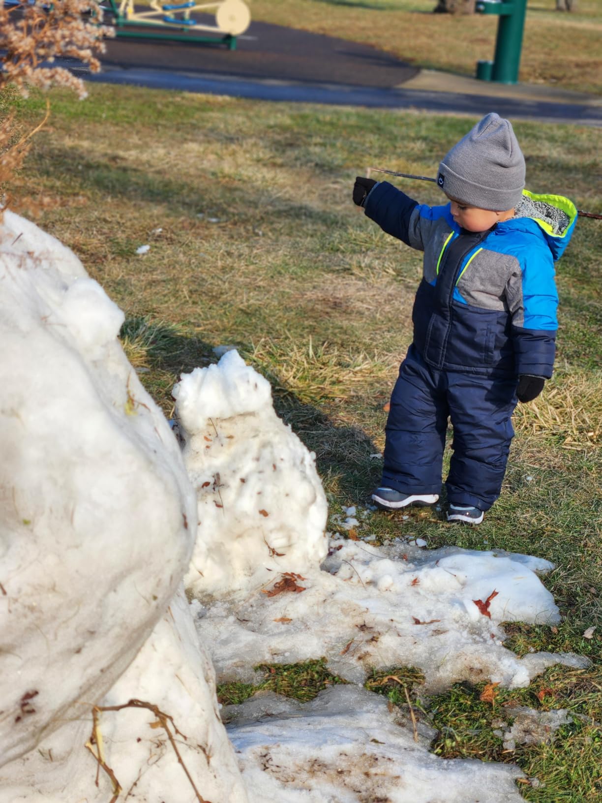 Arctic Quest Boys' Bib Snow Pants and Ski Jacket Water-Resistant Snowsuit For Kids Winter Hooded Jacket customer photo 1