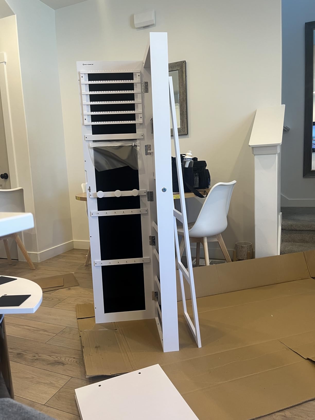 SONGMICS 6 LEDs Lockable Mirror Jewelry Cabinet, 360 Swivel Jewelry Organizer Armoire Standing, Frameless Full-Length Mirror, 3 Storage Shelves, White Surface, Black Lining UJJC007W01 customer photo 2