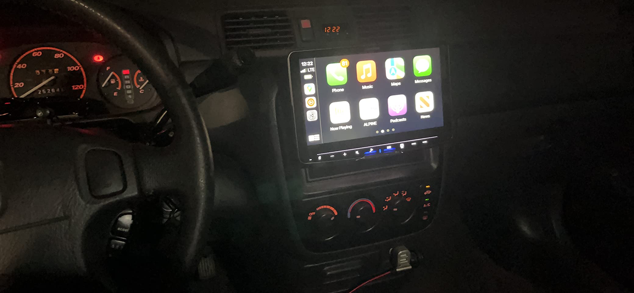 Alpine iLX-F509 Halo9 Multimedia Receiver with 9-inch Floating HD Touchscreen Display customer photo 1