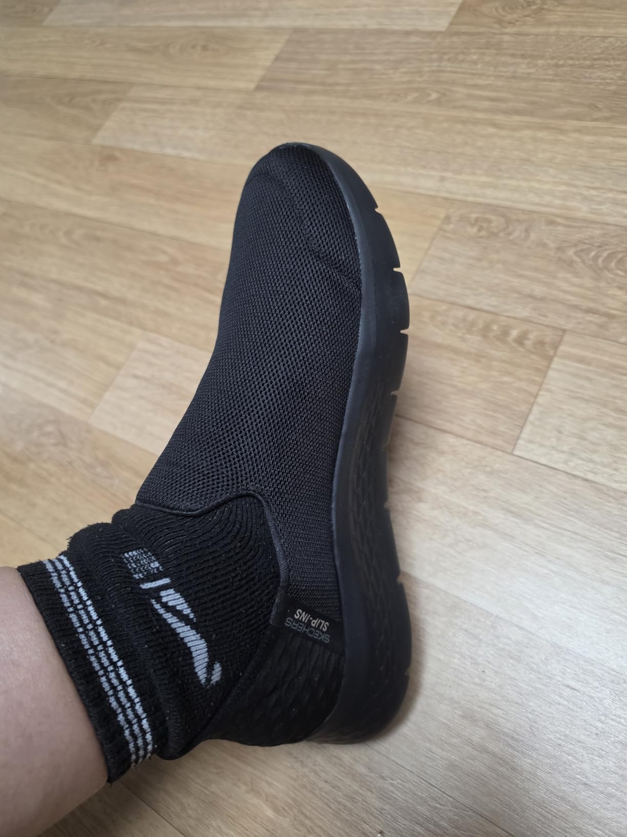 Men's Hands Free Slip-ins Go Walk Flex No Hands Sneaker customer photo 1