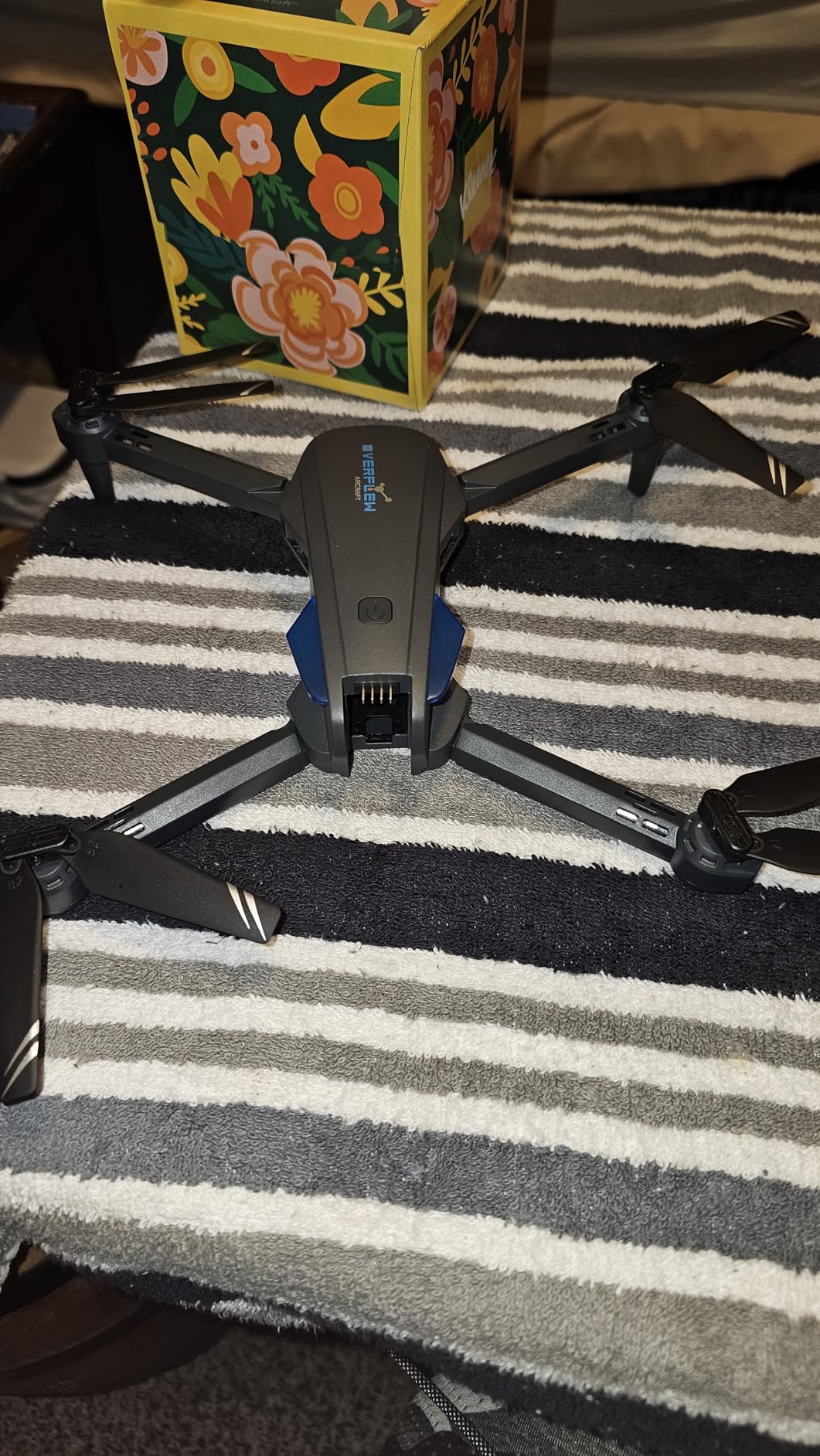 Drone with 1080P Camera for Beginners and Adults, Foldable Remote Control Quadcopter with Voice Control, Gestures Selfie, Altitude Hold, One Key Start, 3D Flips, 2 Batteries, Toy for Beginners customer photo 2