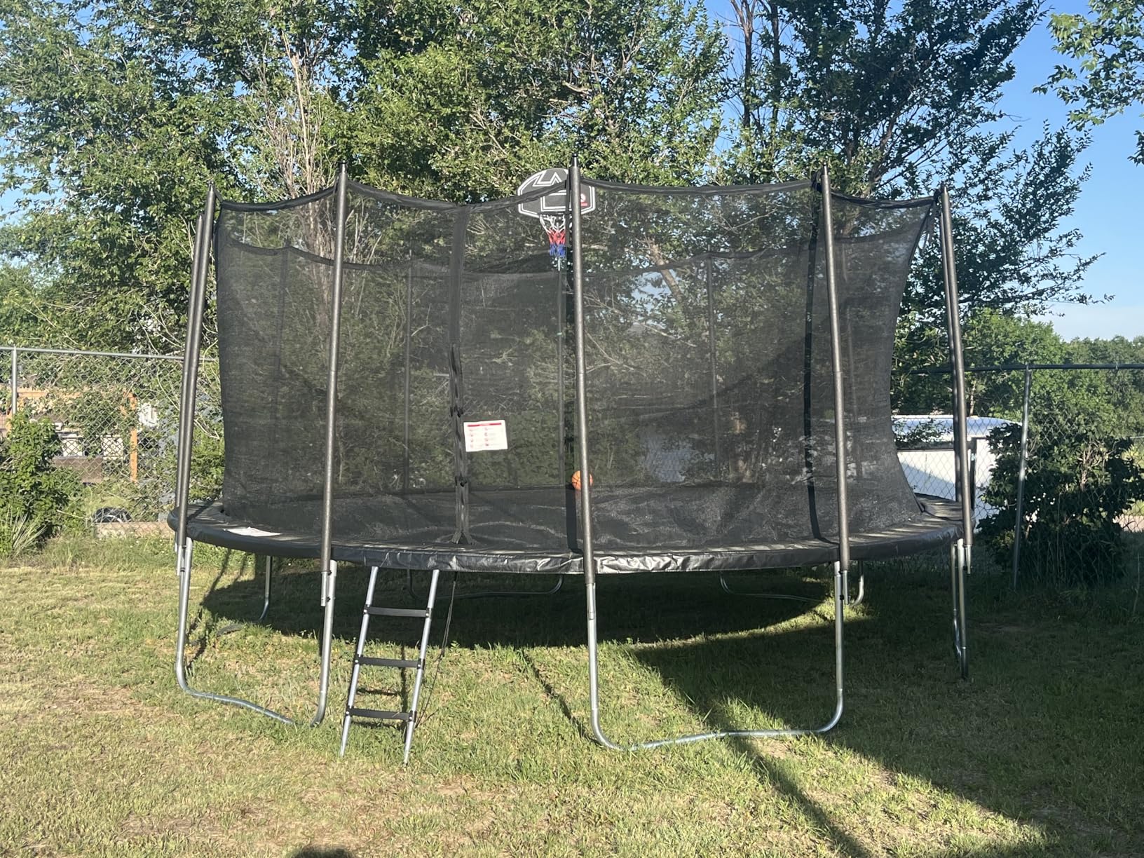 1500LBS Capacity No-Gap Design 8 10 12 14 15 16 FT Recreational Jumper with Enclosure Net, Wind Stakes & Basketball Hoop, ASTM Approved, Perfect for Kids & Adults Family Outdoor Backyard Fun customer photo 2