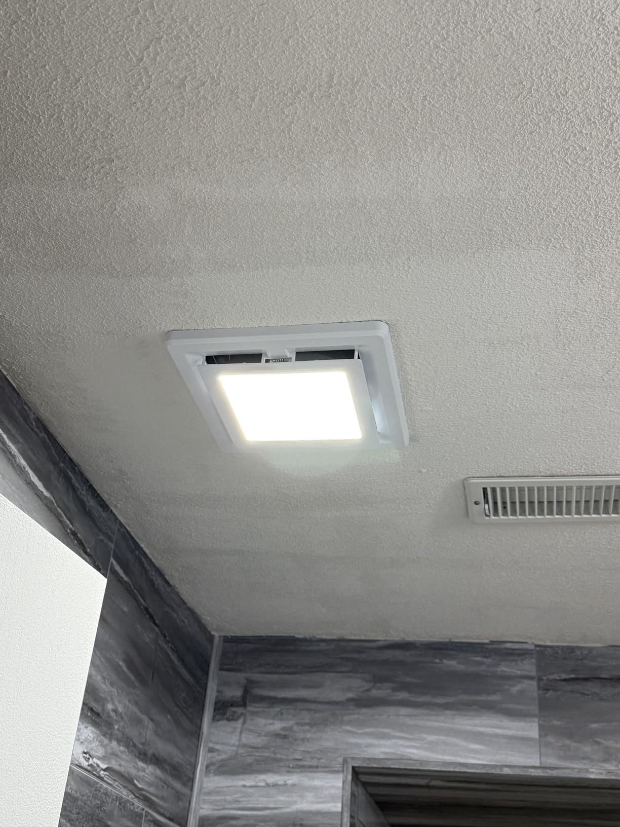 JOEAONZ Bathroom Exhaust Fan 110 CFM 1.0 Sones Ultra-Quiet with Metal Housing, Ceiling Mount Ventilation Fan Large Air-flow Capacity, Energy-Saving Household Bath Vent Extractor, White Plastic Grille customer photo 1
