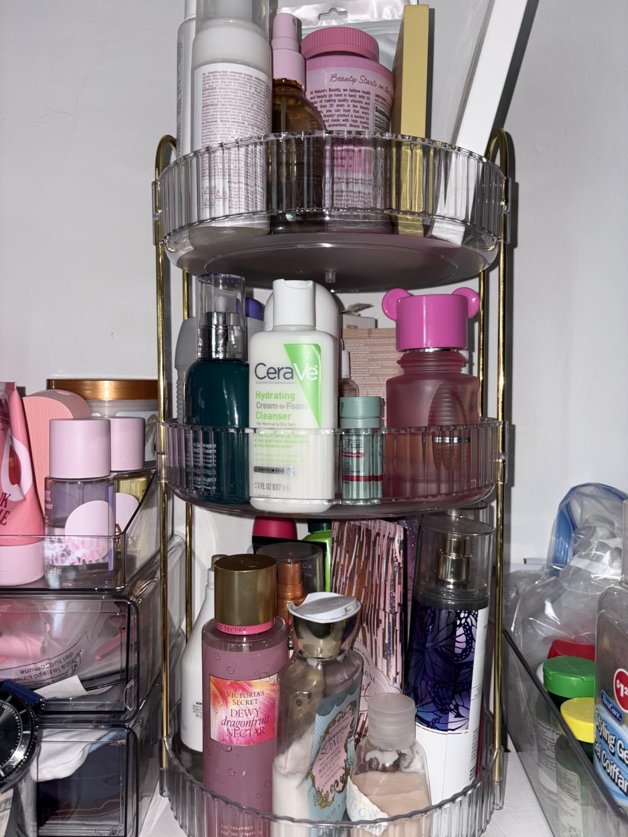shuang qing Rotating Makeup Organizer for Vanity, Large Capacity Skincare Perfume Storage, Bathroom Counter Organizer, 360 Spinning Cosmetic Dresser Countertop Organizers (Clear, 3 Tier) customer photo 1